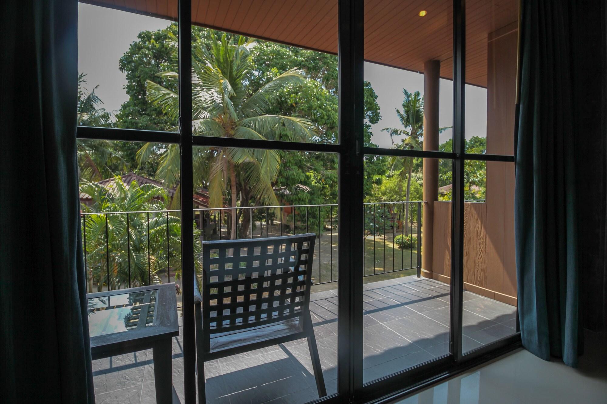 Sabaii Bay Resort