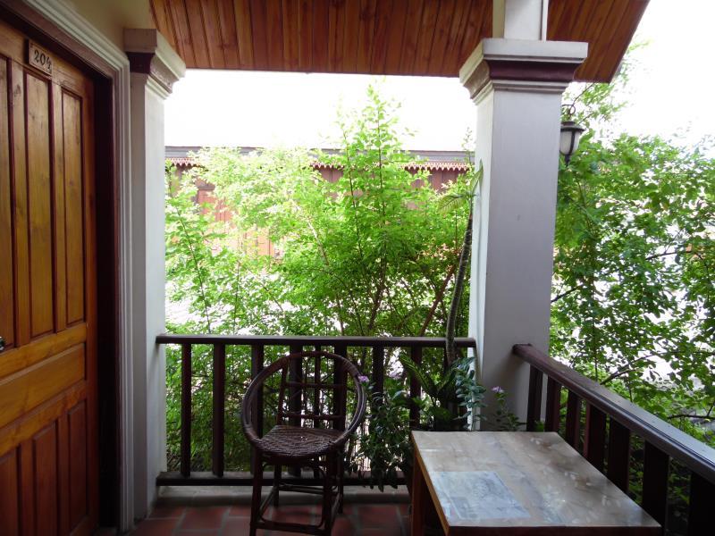 Lao Lu Lodge