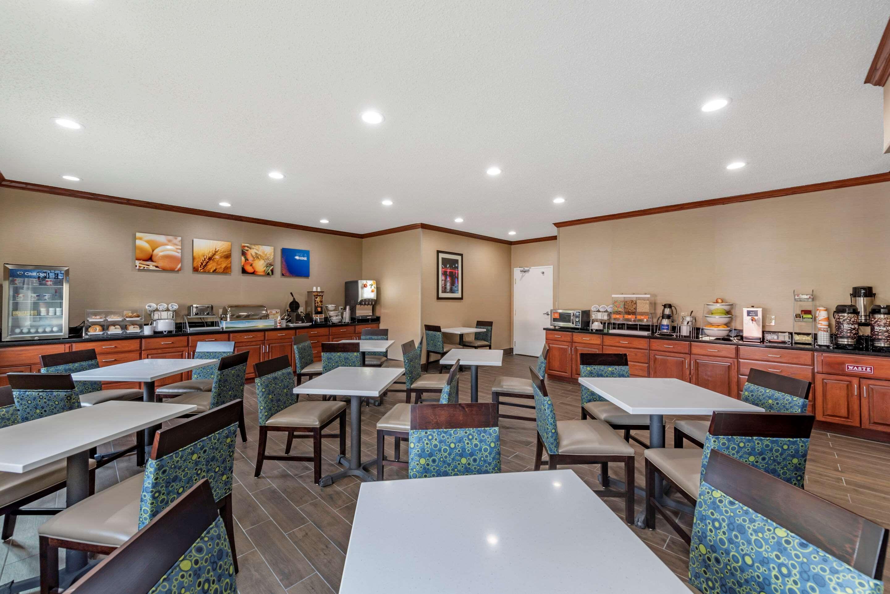Comfort Inn & Suites Middletown - Franklin