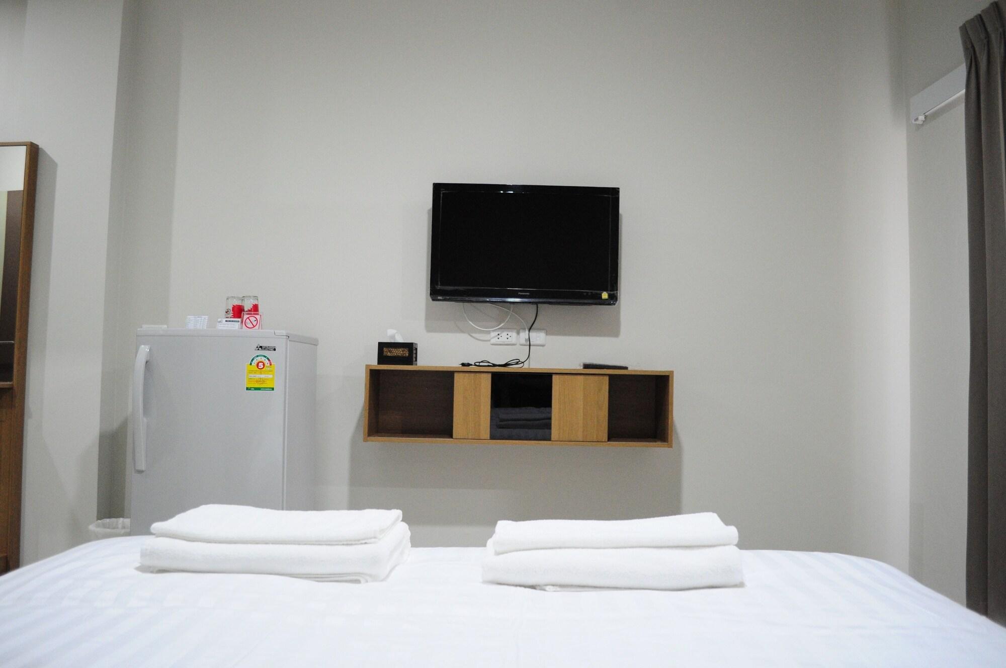 Paru Ville Service Apartment