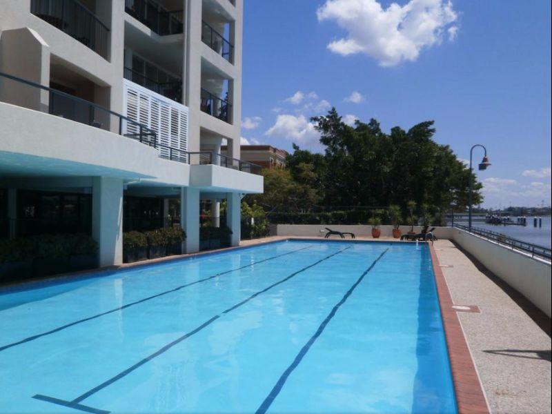 Goldsborough Place Apartments