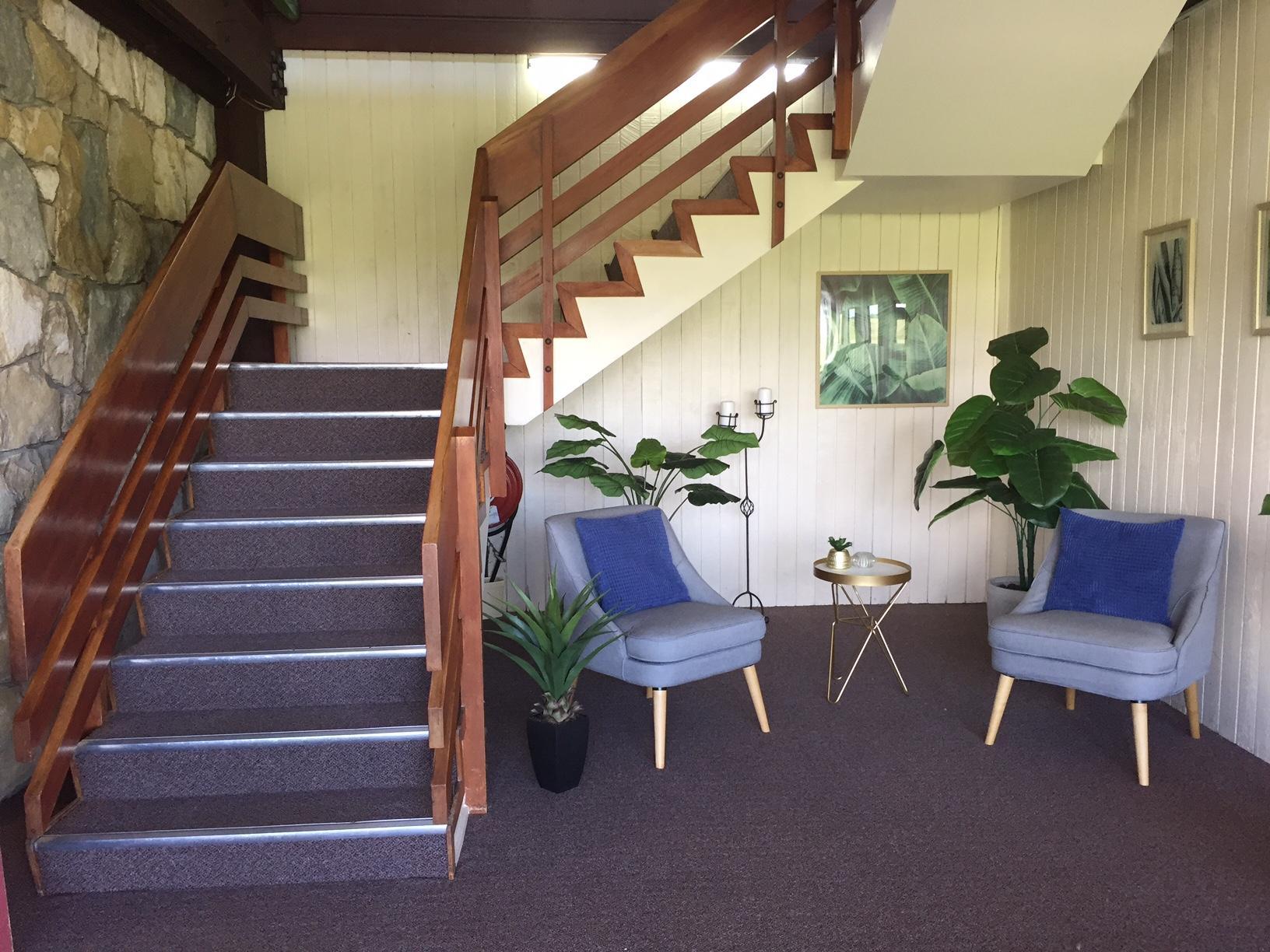 Caves Motor Inn