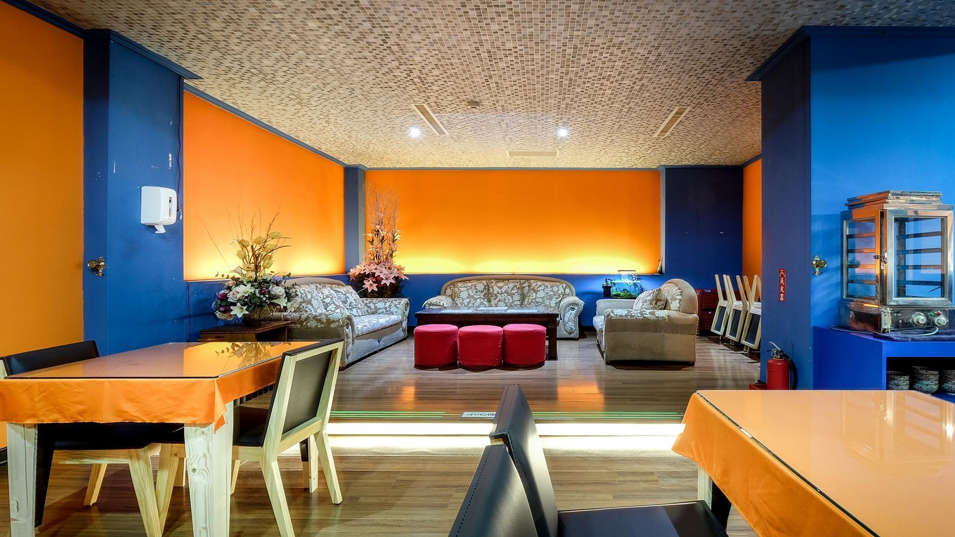 Apple Hotel