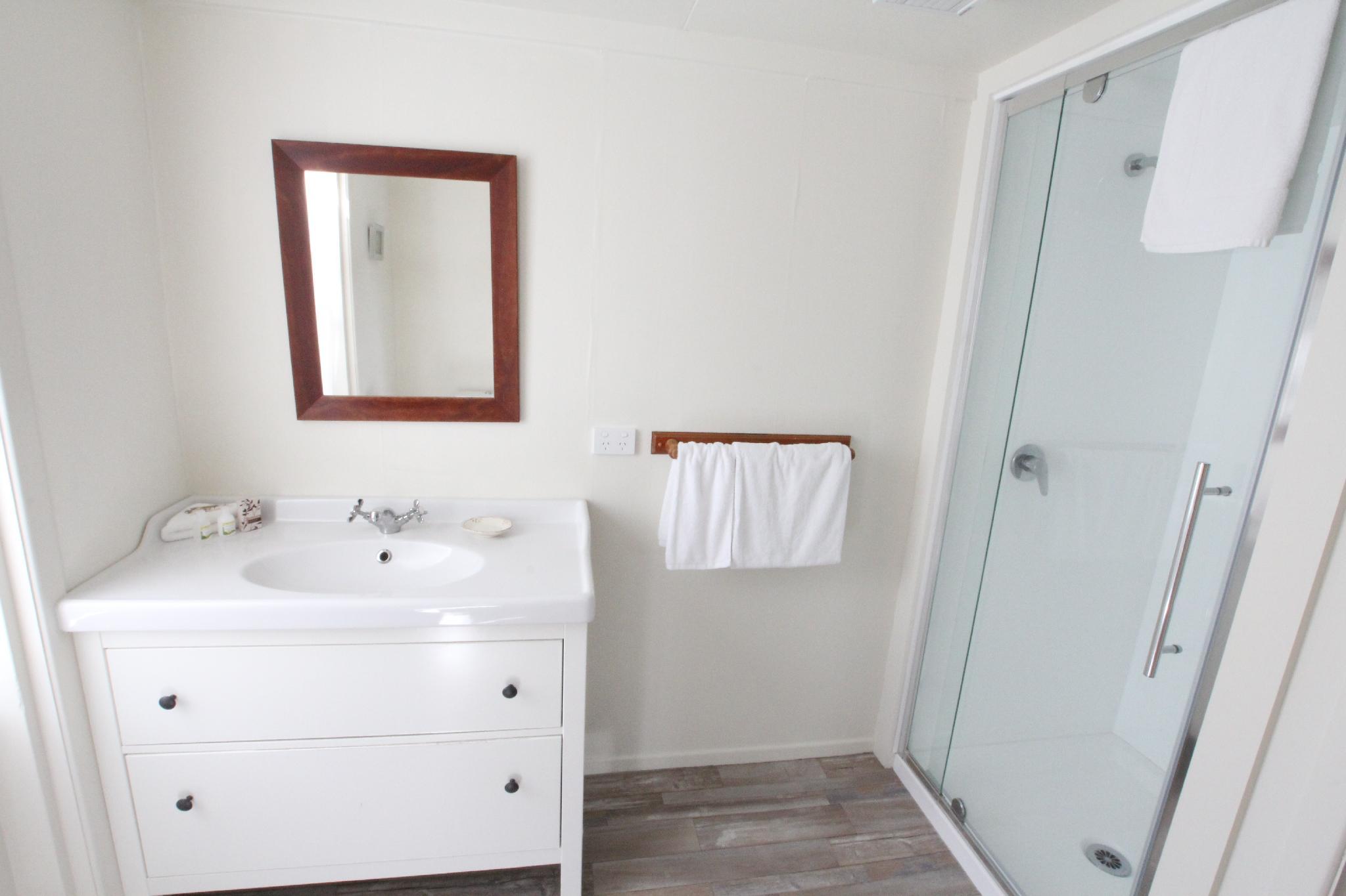 Mangonui Waterfront Apartment Motels