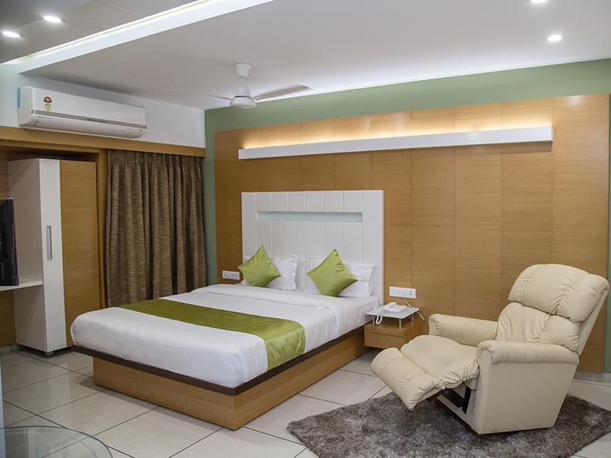 hotel orange international