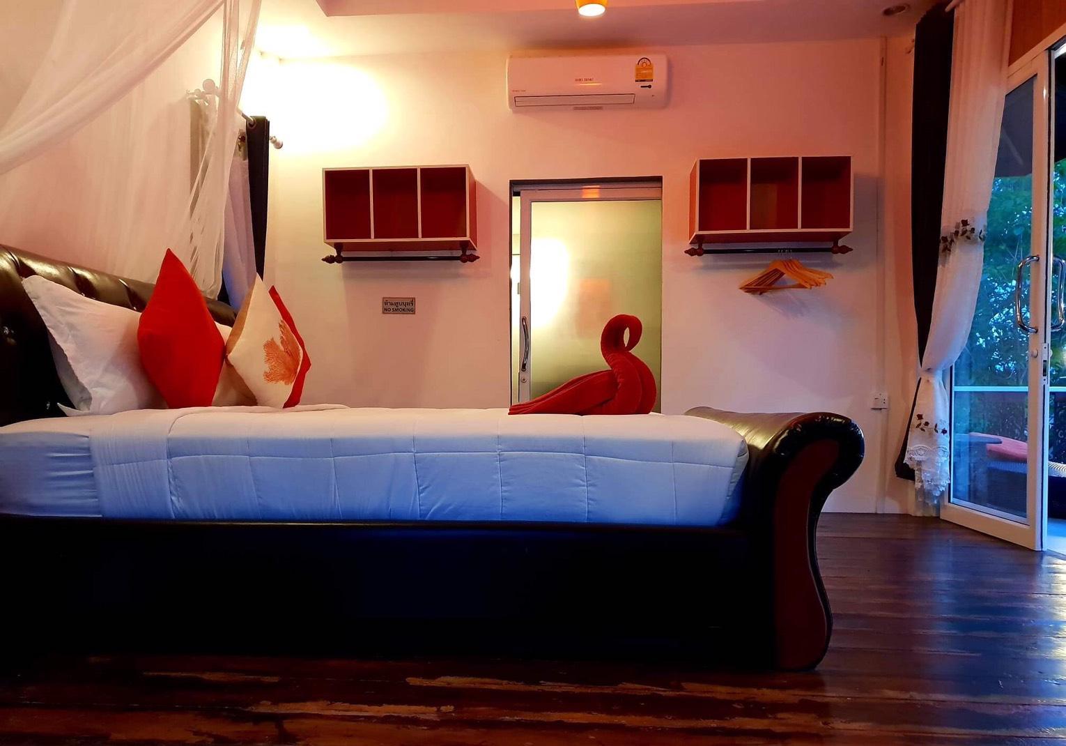 Phangan Cove Resort
