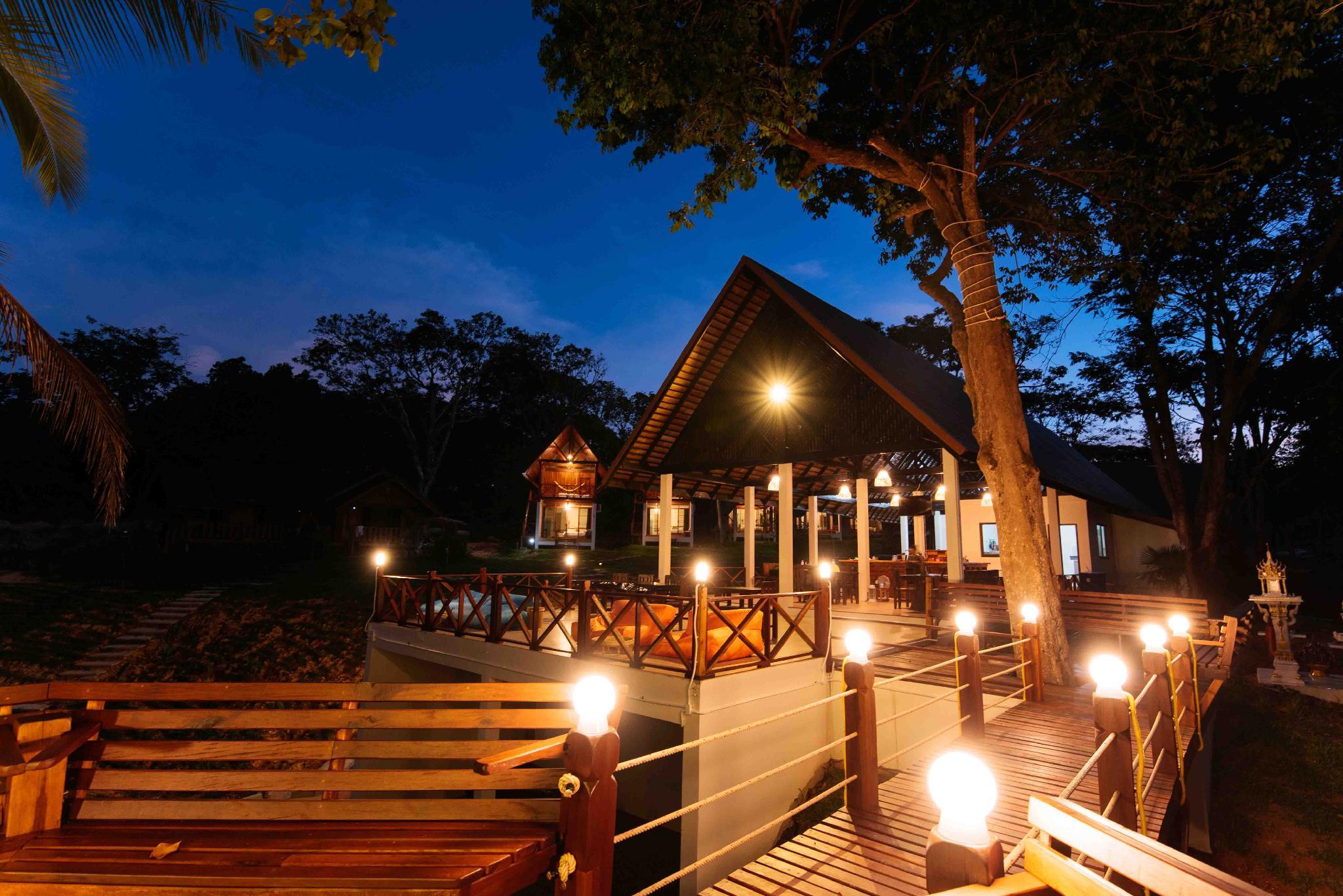Phayamas Private Beach Resort