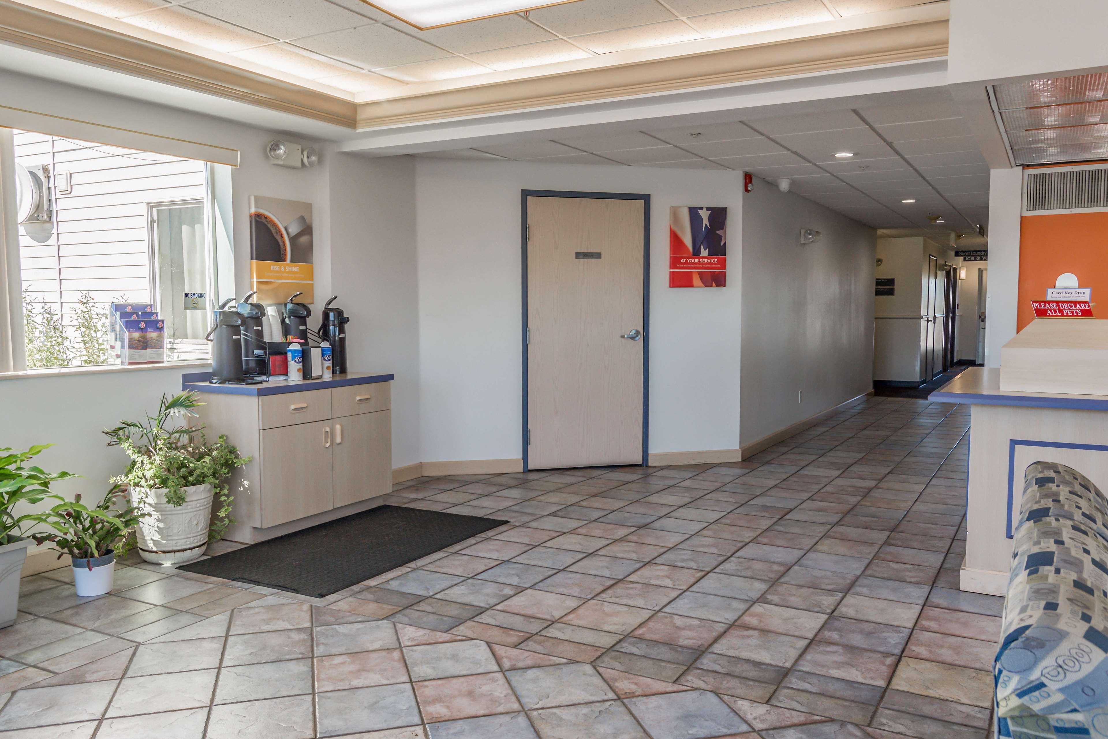 Motel 6 Redmond