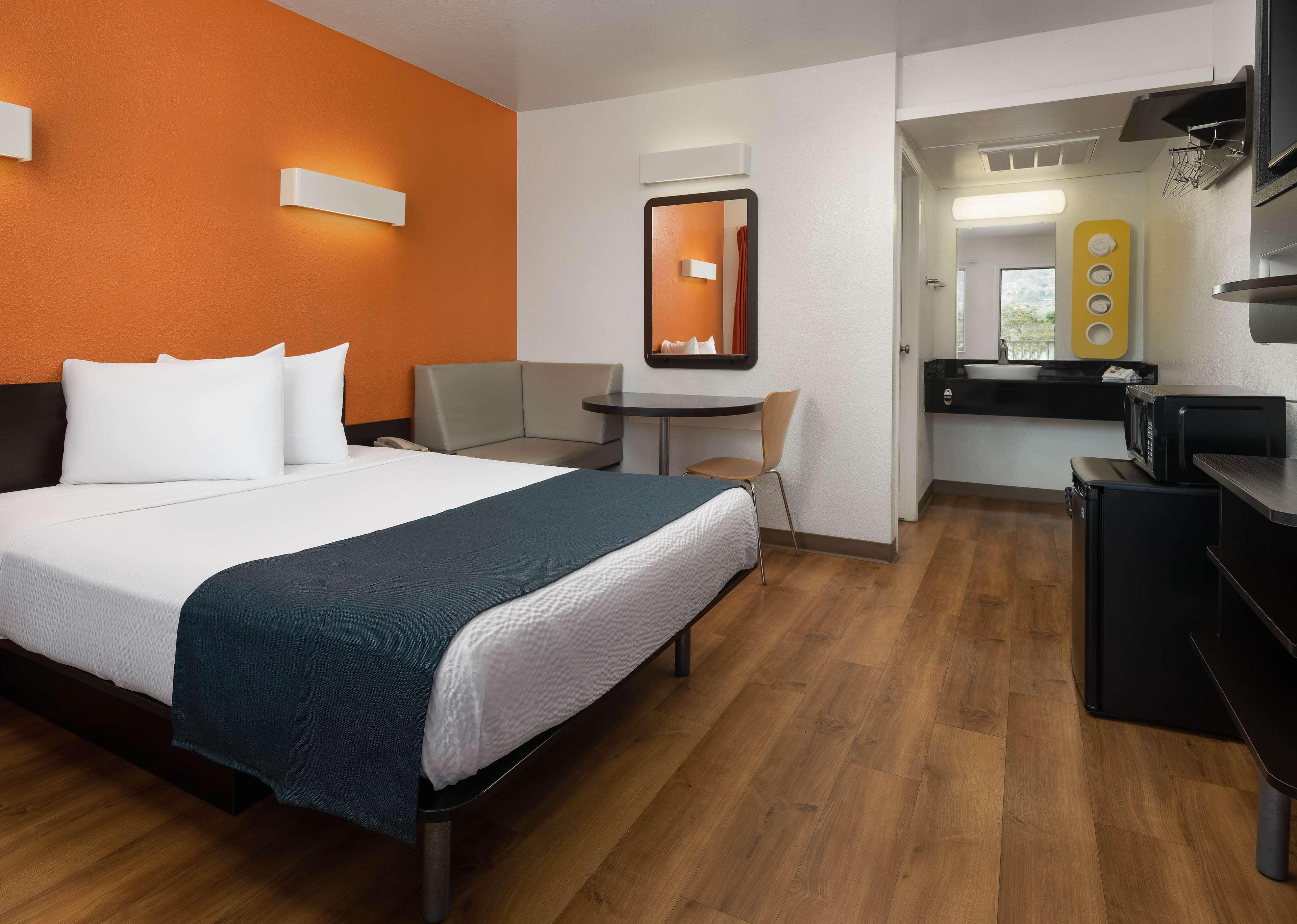 Motel 6 Santa Barbara Carpinteria North