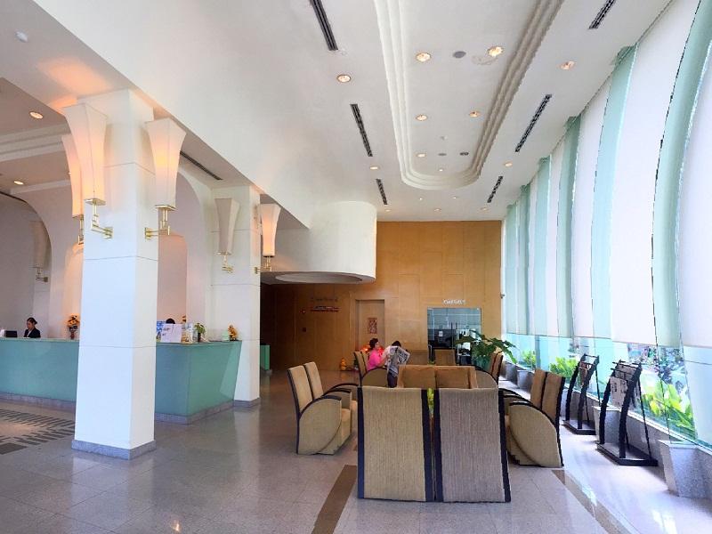 NEW SEASON HOTEL