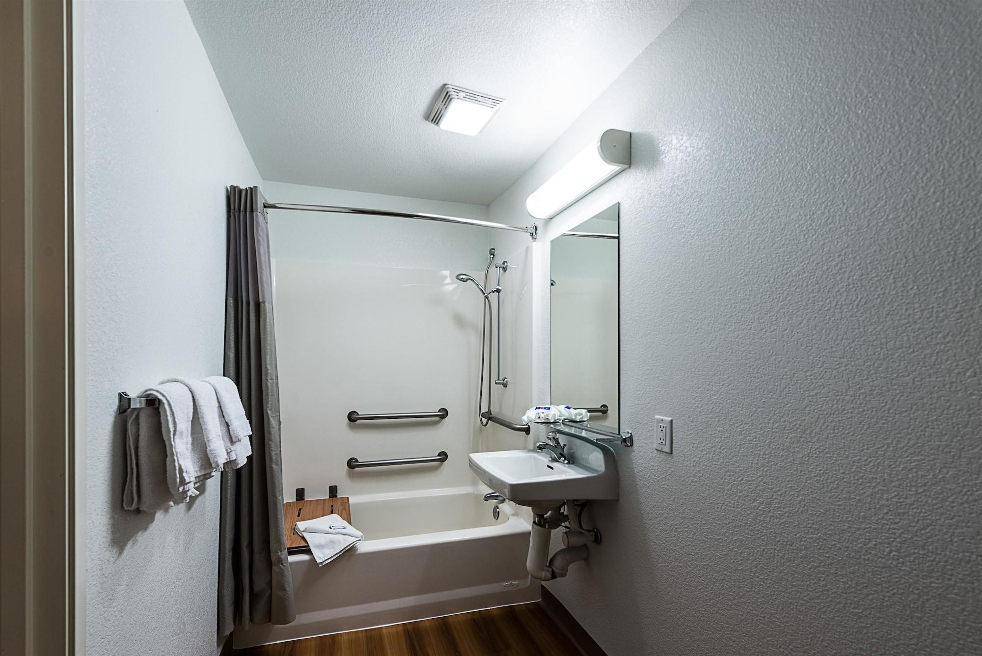 Motel 6 Reno Airport Sparks