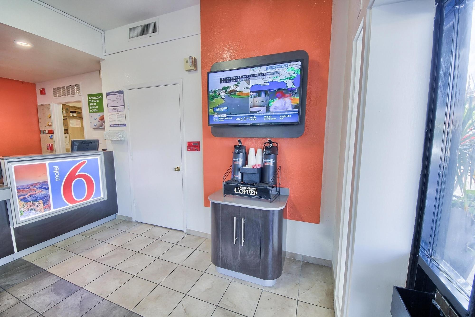 Motel 6 San Antonio Nw Medical Center