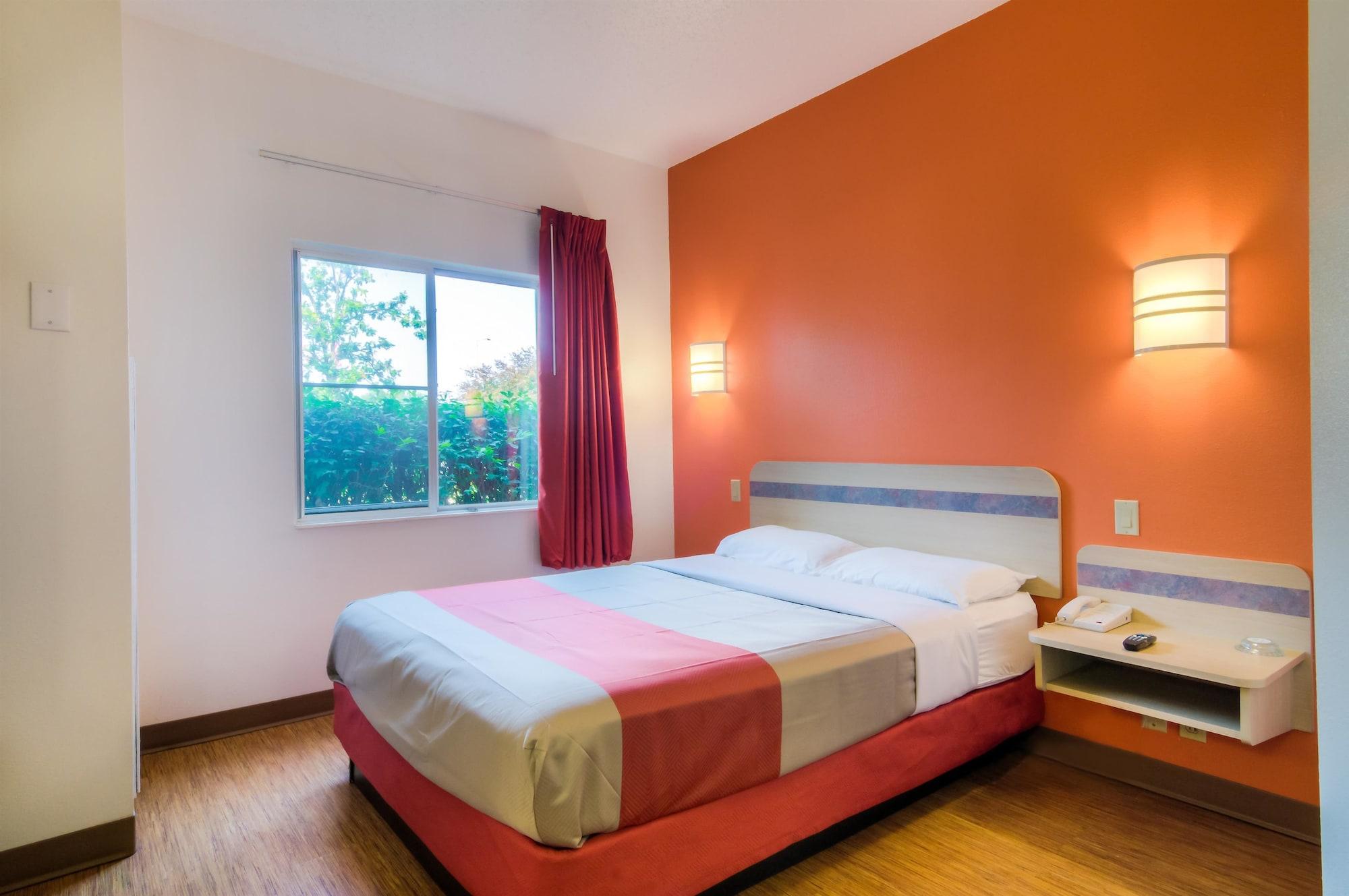 Motel 6 Owensboro