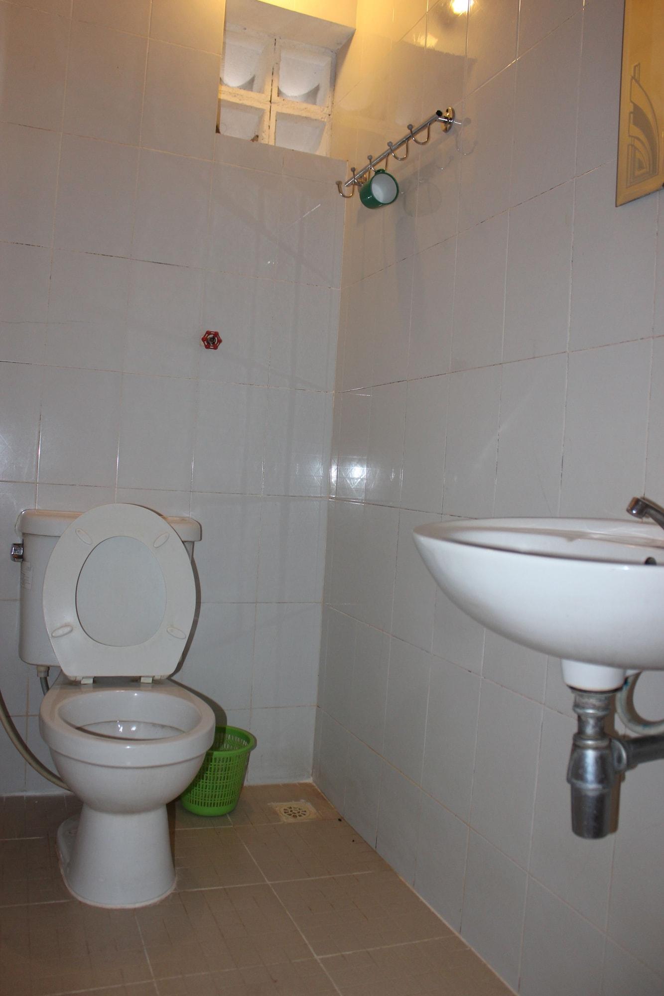 Lucky 2 Guesthouse