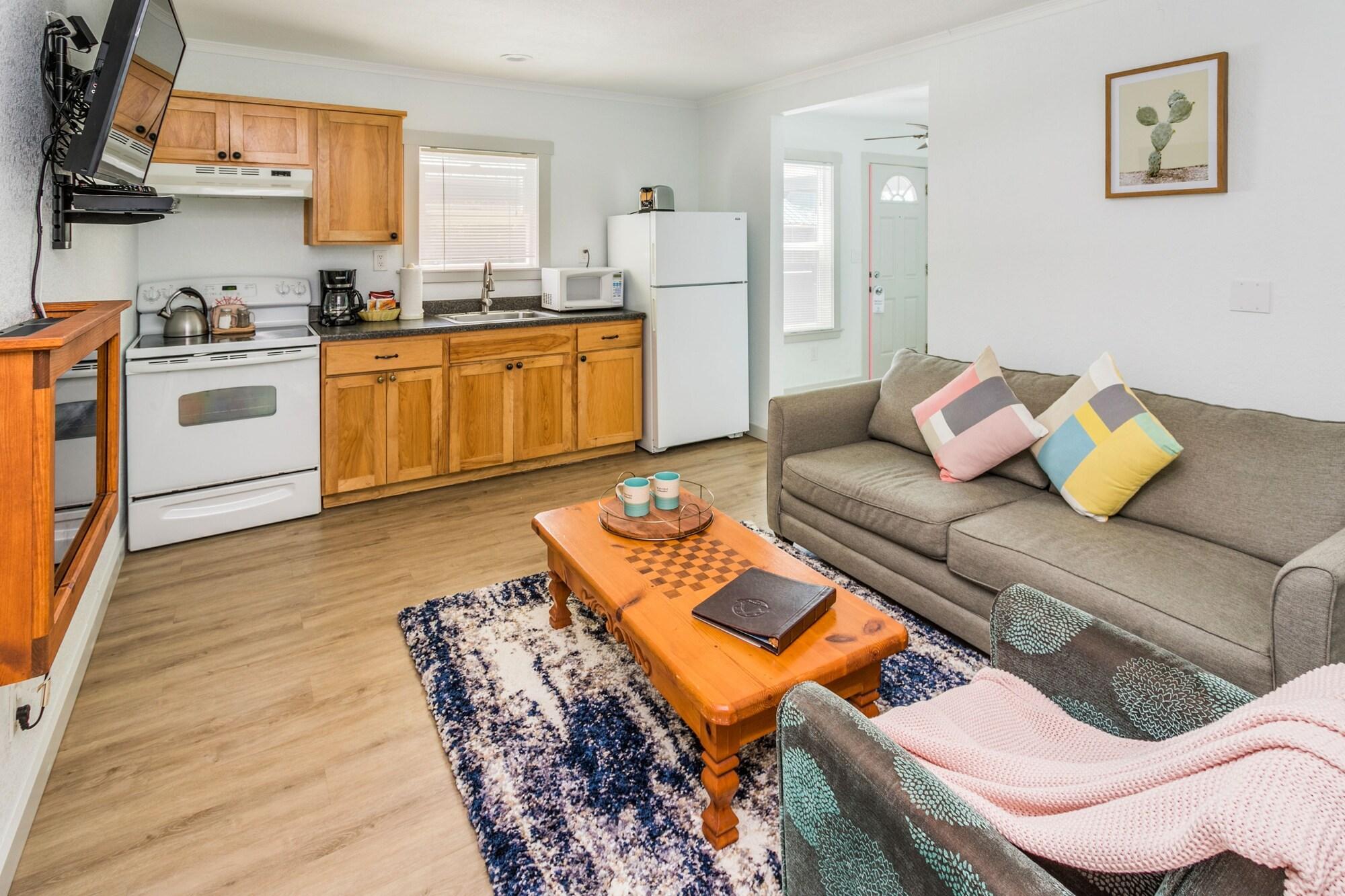 Inn at Haystack Rock by null