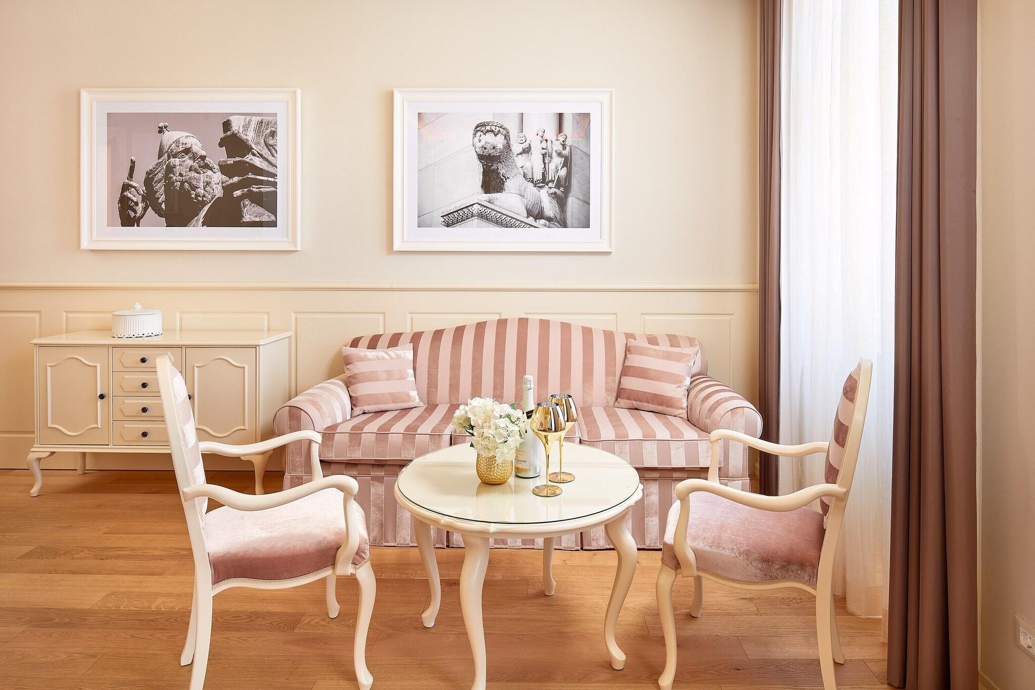 Piazza Heritage Hotel