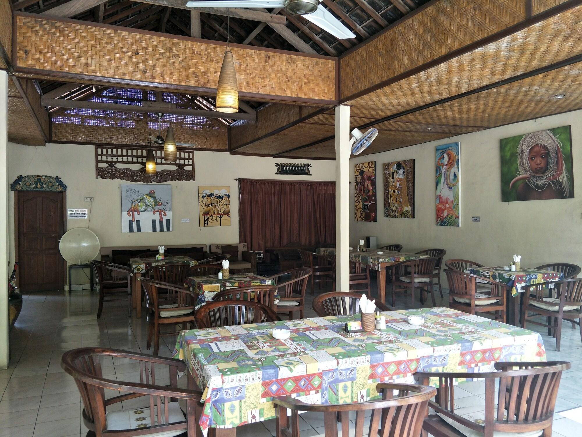 Temple Cafe Seaside Cottages