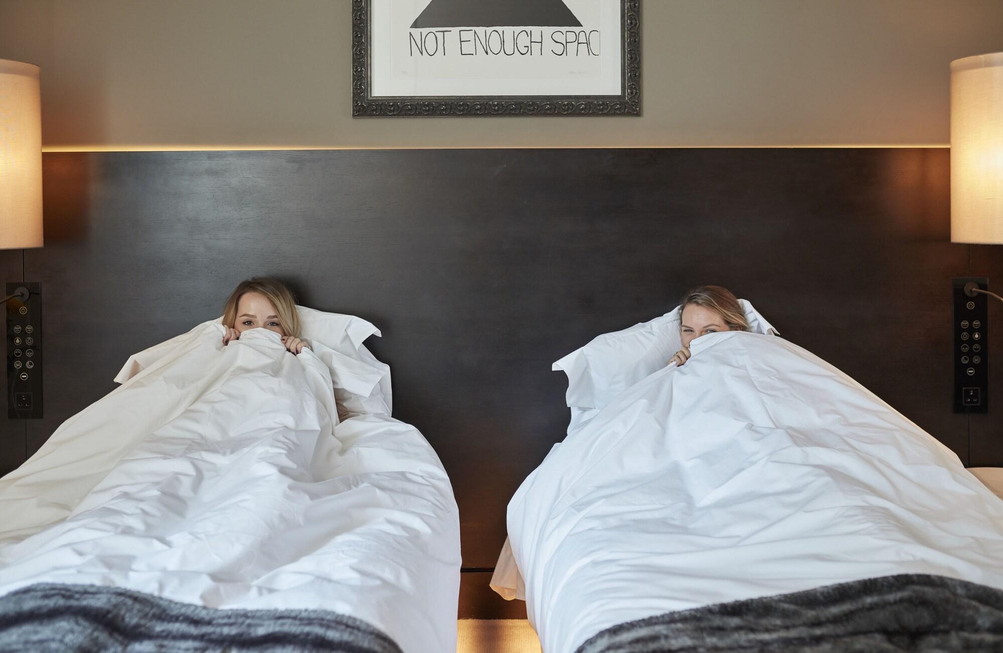 South Place Hotel by null