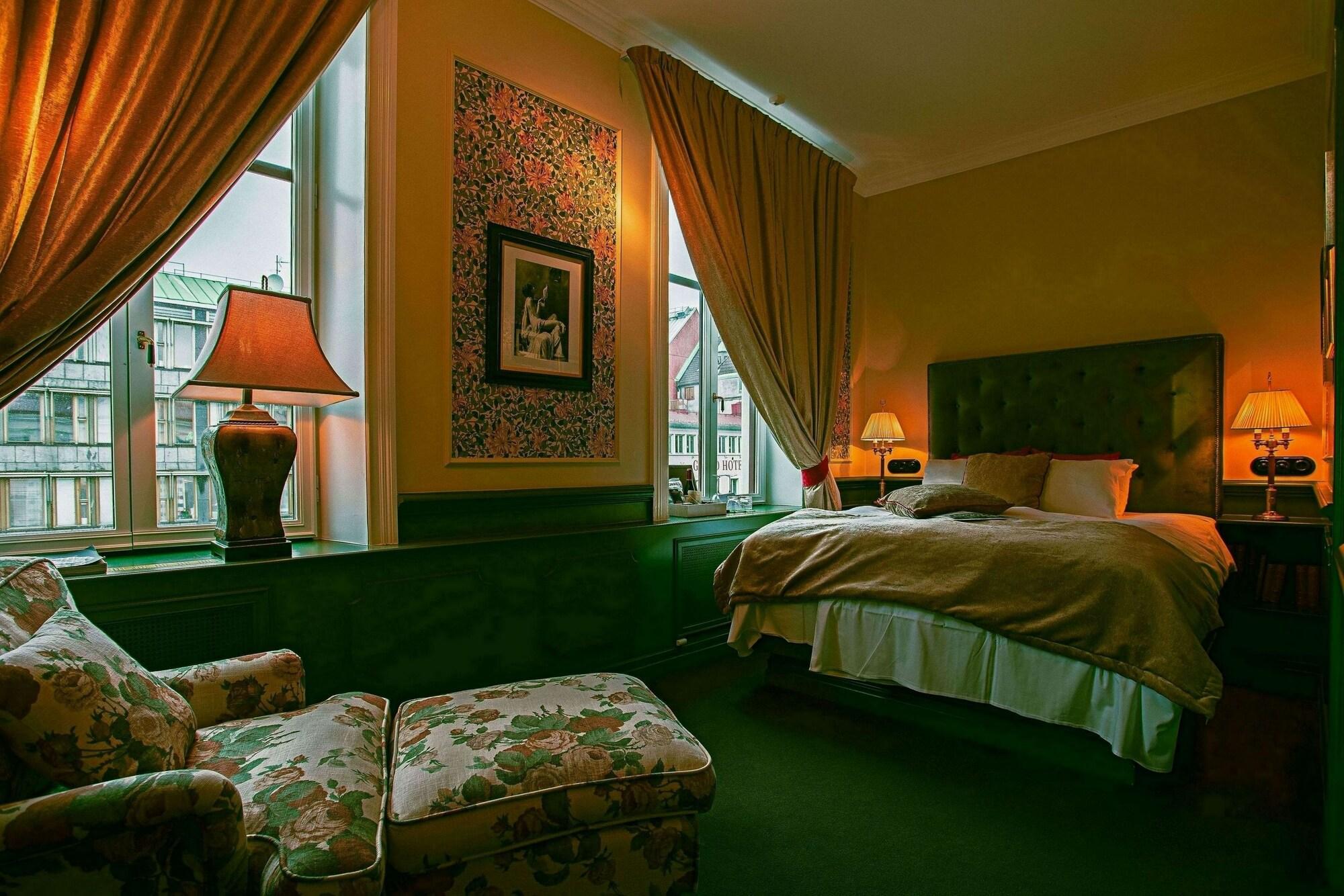 Hotel Pigalle by null