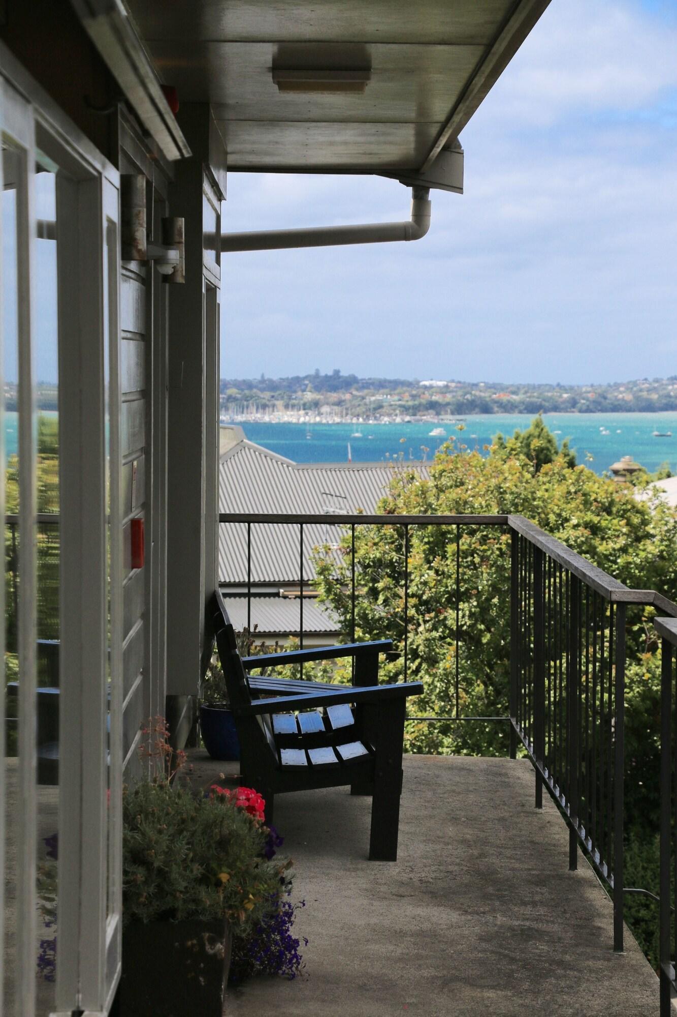 Abaco On Jervois by null