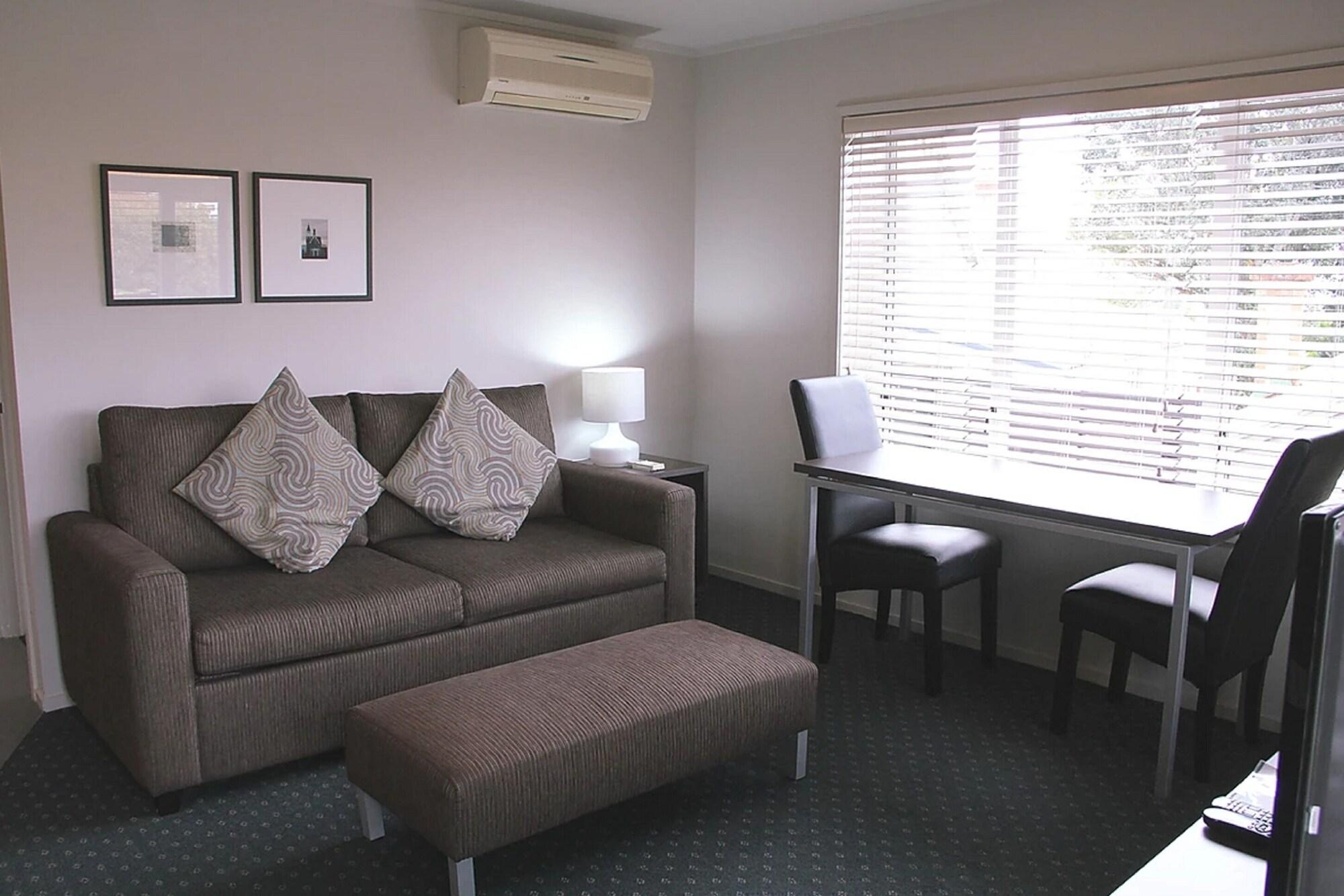 Abaco On Jervois by null