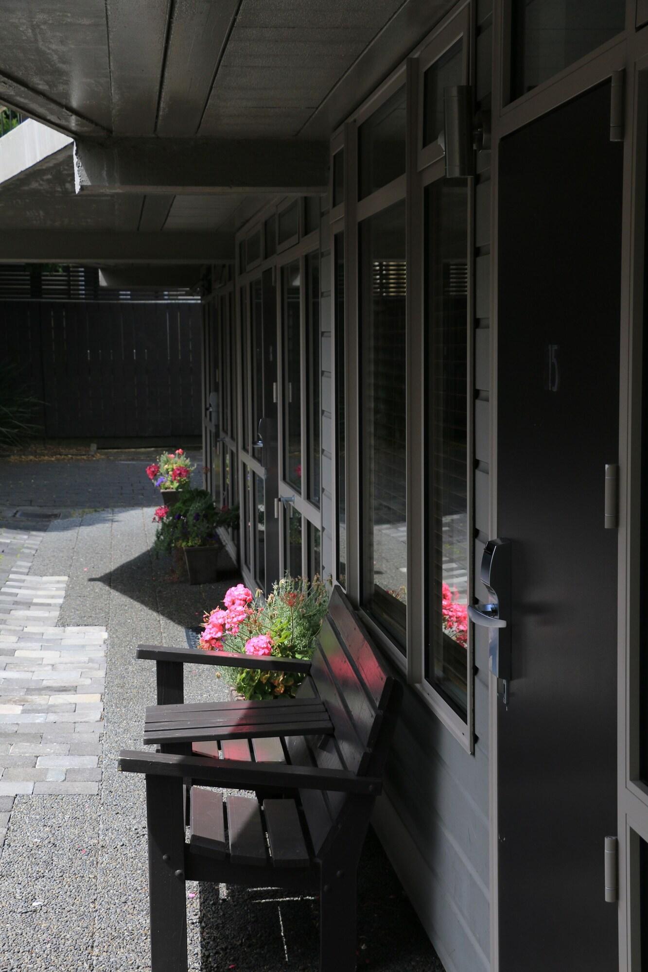 Abaco On Jervois by null