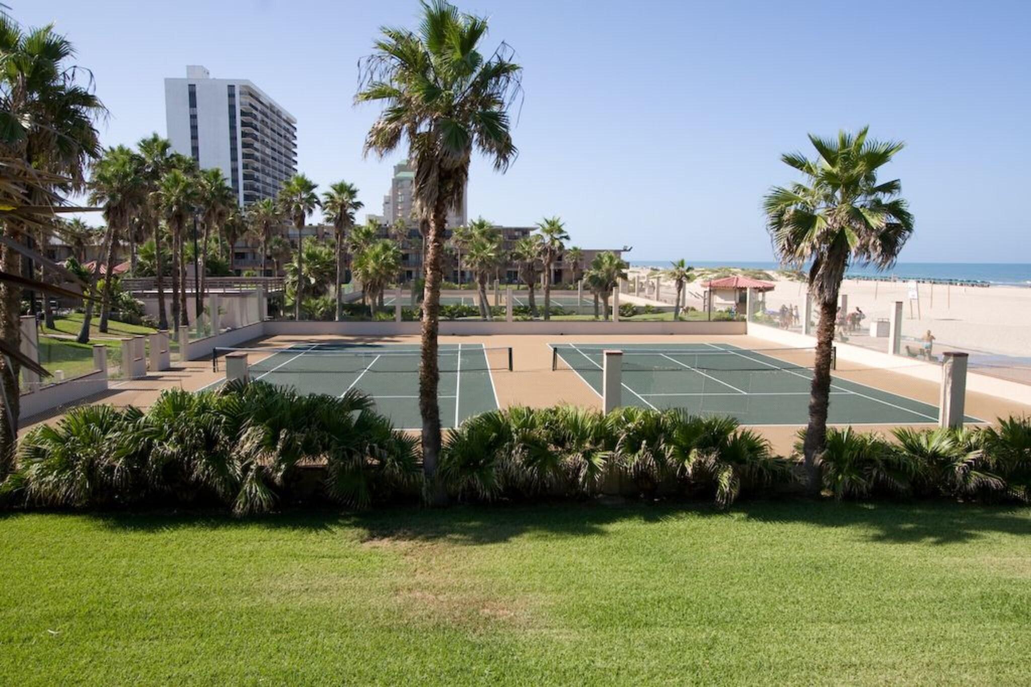 Isla Grand Beach Resort by null