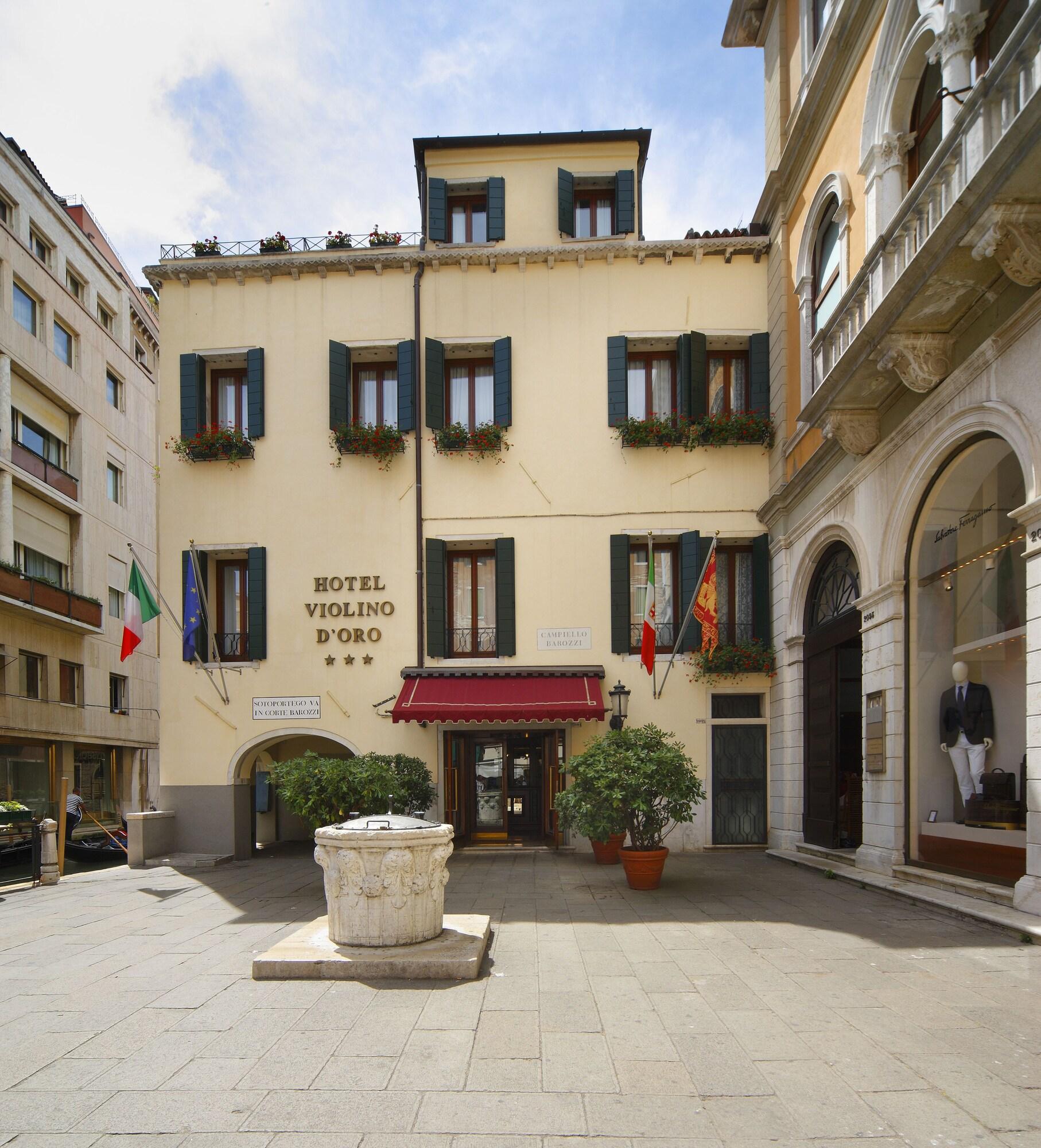 Hotel Violino D'Oro by null