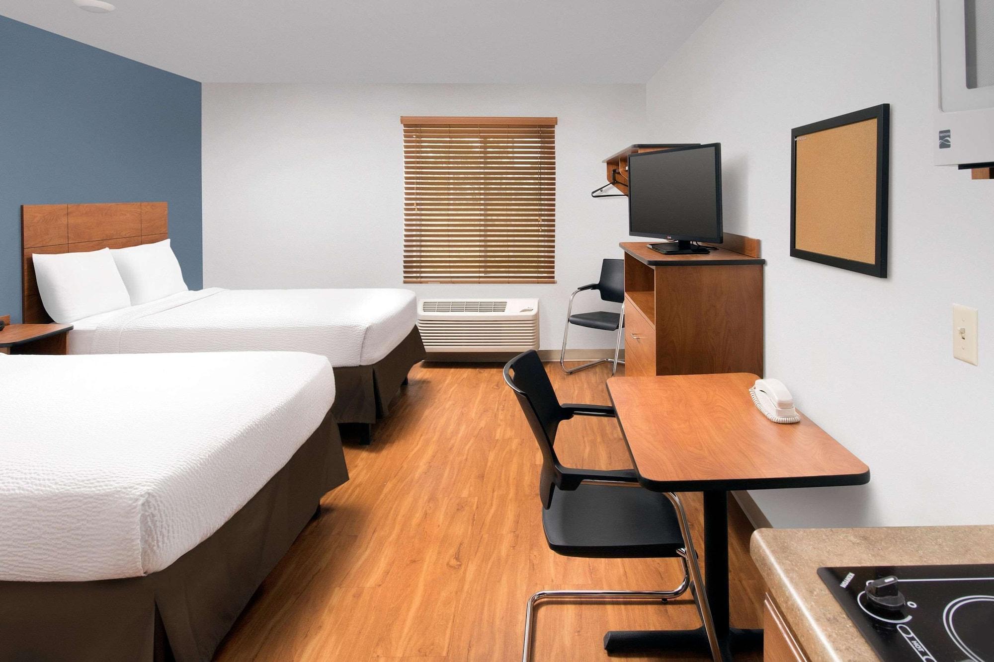 Woodspring Suites Cleveland Airport