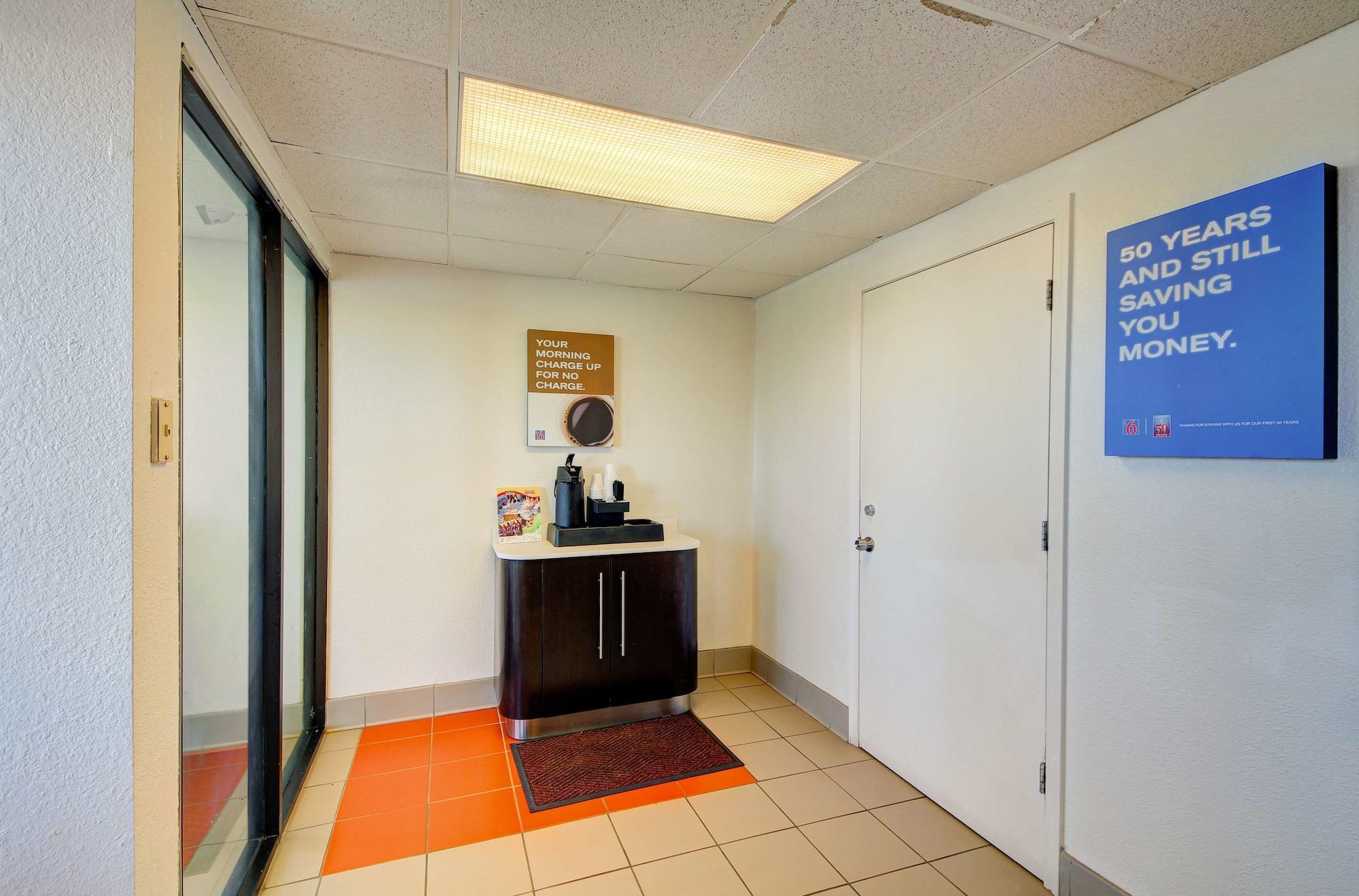 Motel 6 Oklahoma City North Frontier City