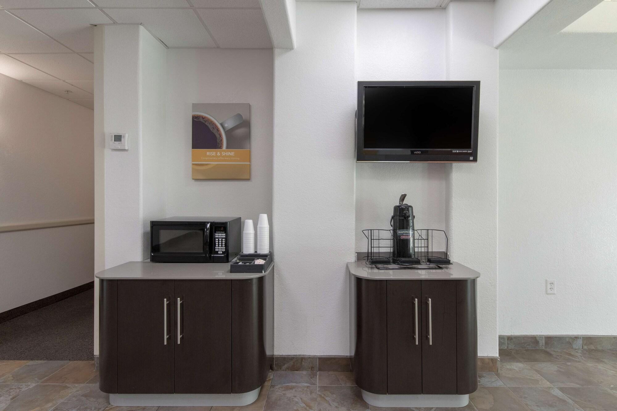 Baymont by Wyndham San Antonio Airport