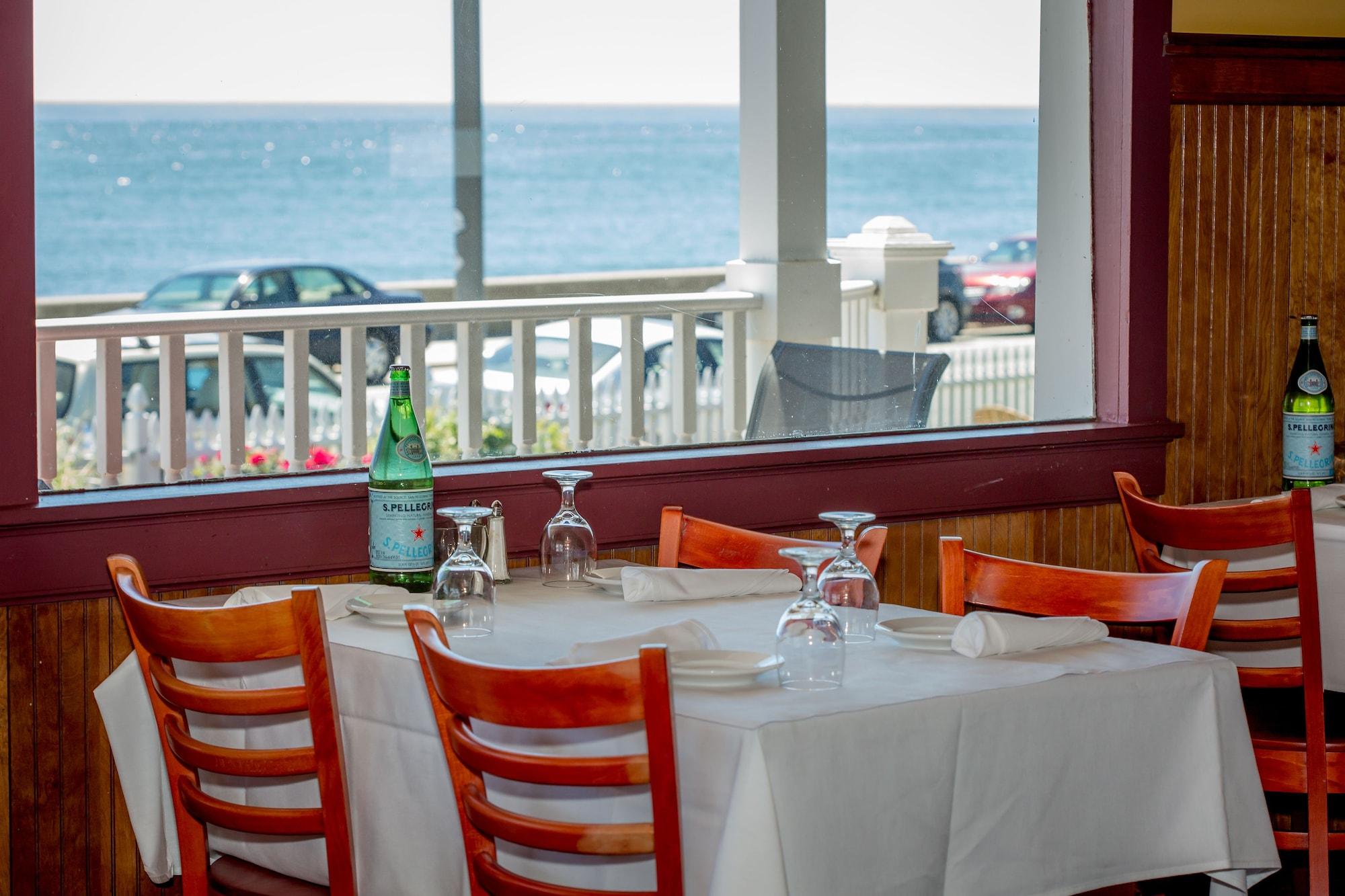 The Shore House by null