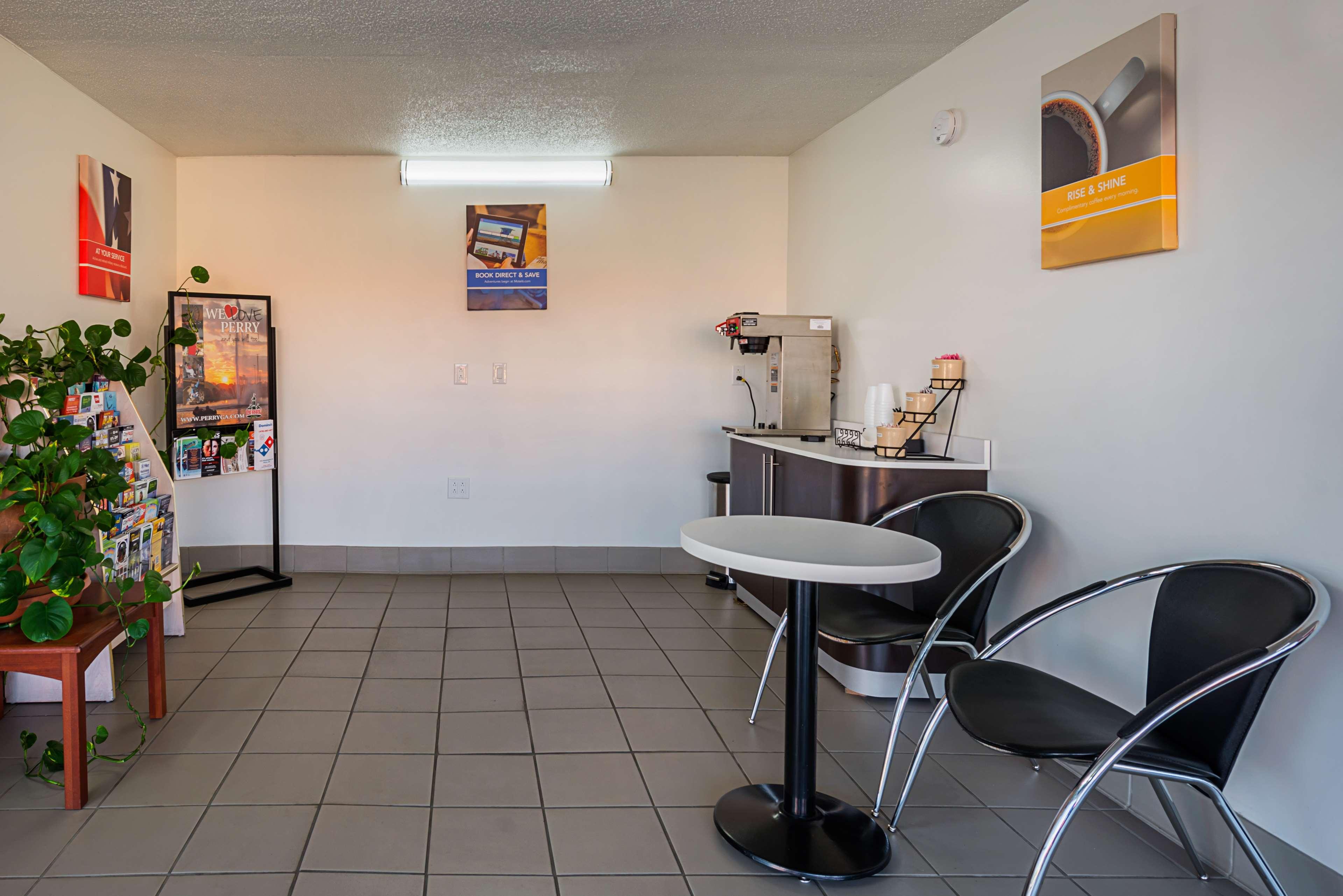 Motel 6 Perry, Ga