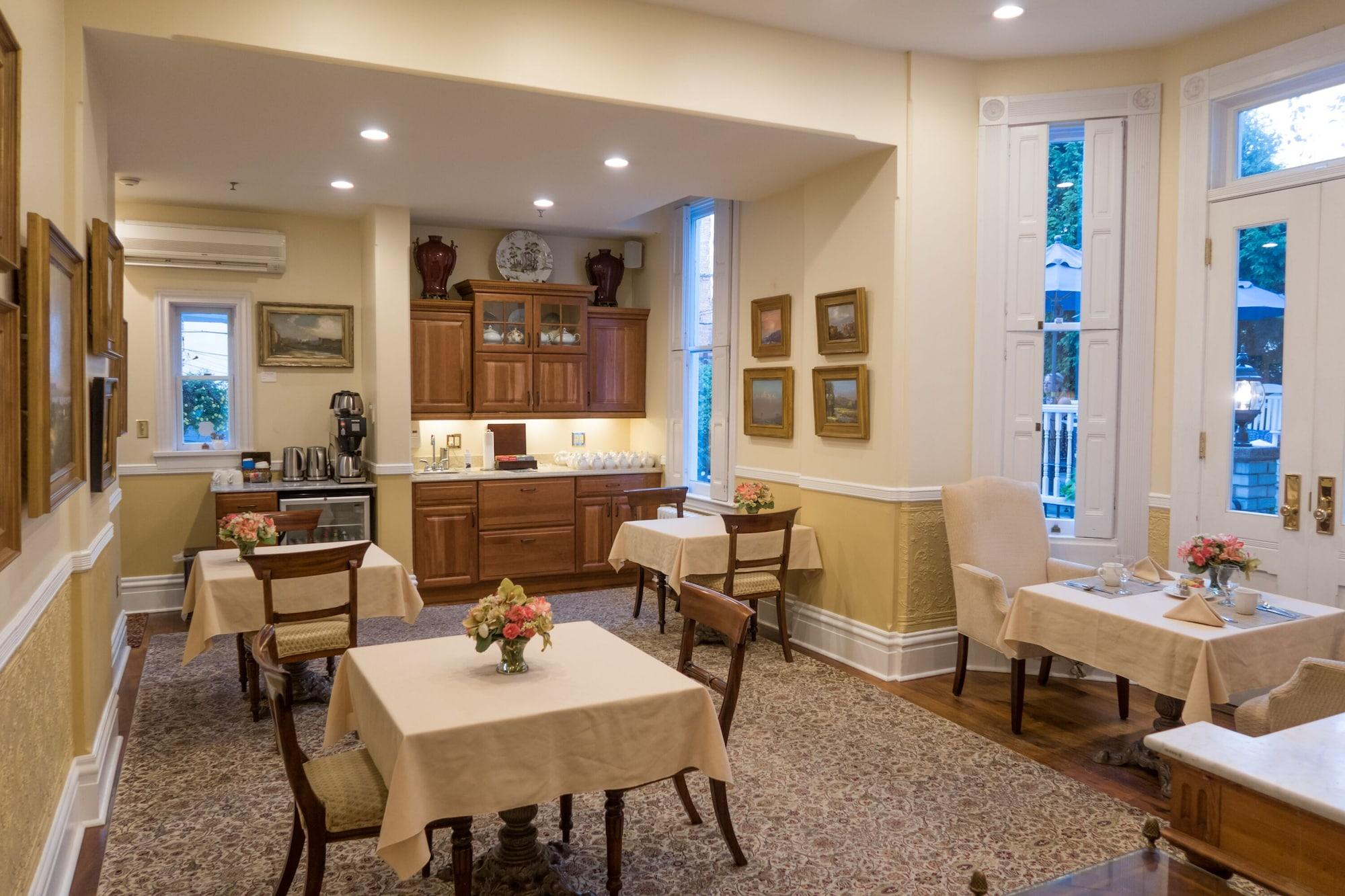 The Inn on Negley by null