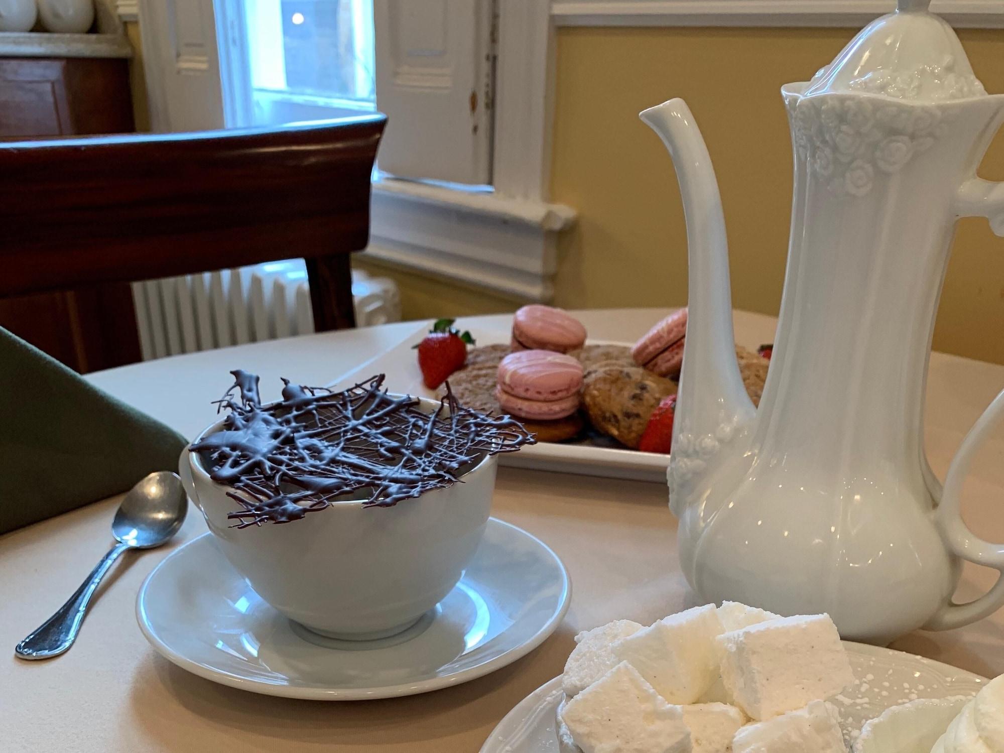 The Inn on Negley by null