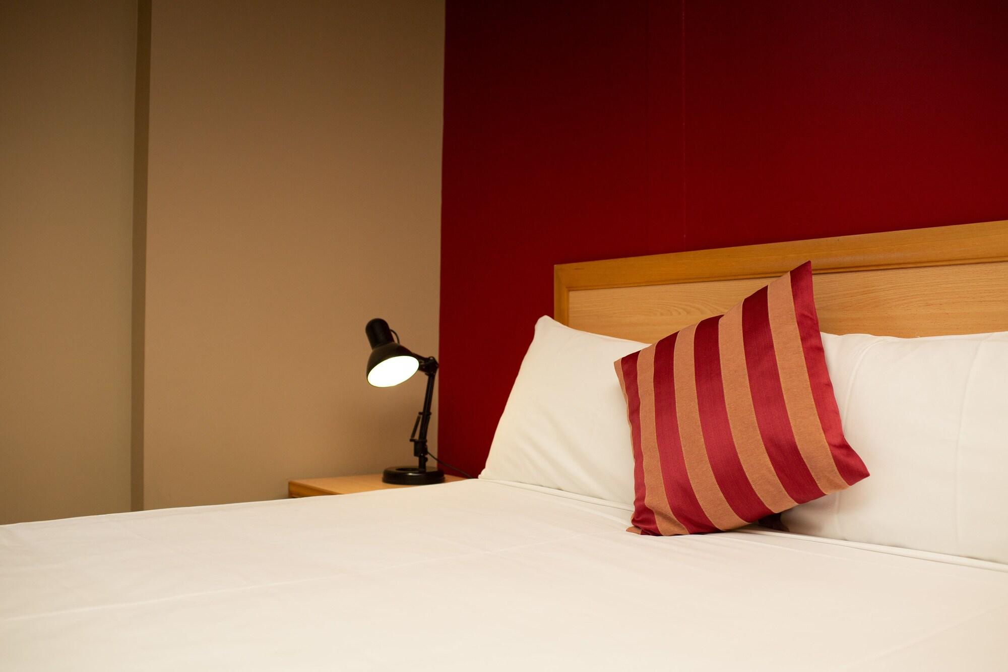 Hotel Coronation by null