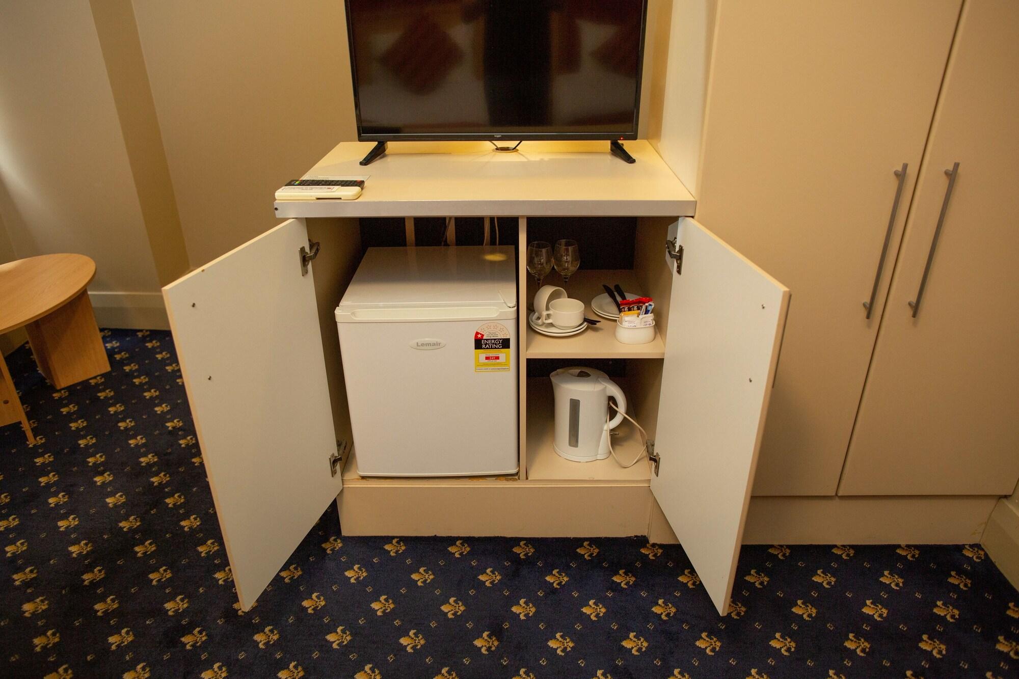 Hotel Coronation by null