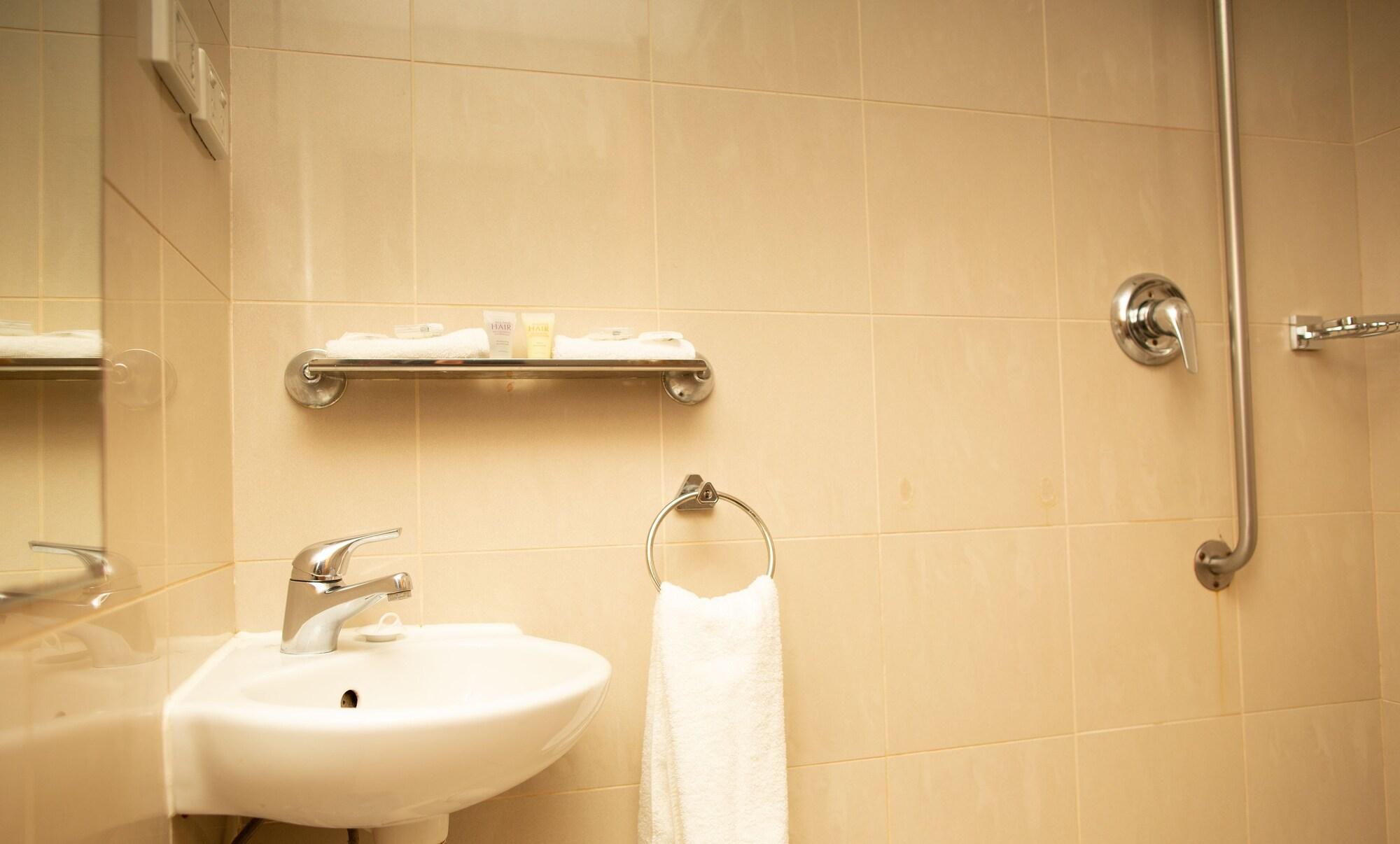 Hotel Coronation by null