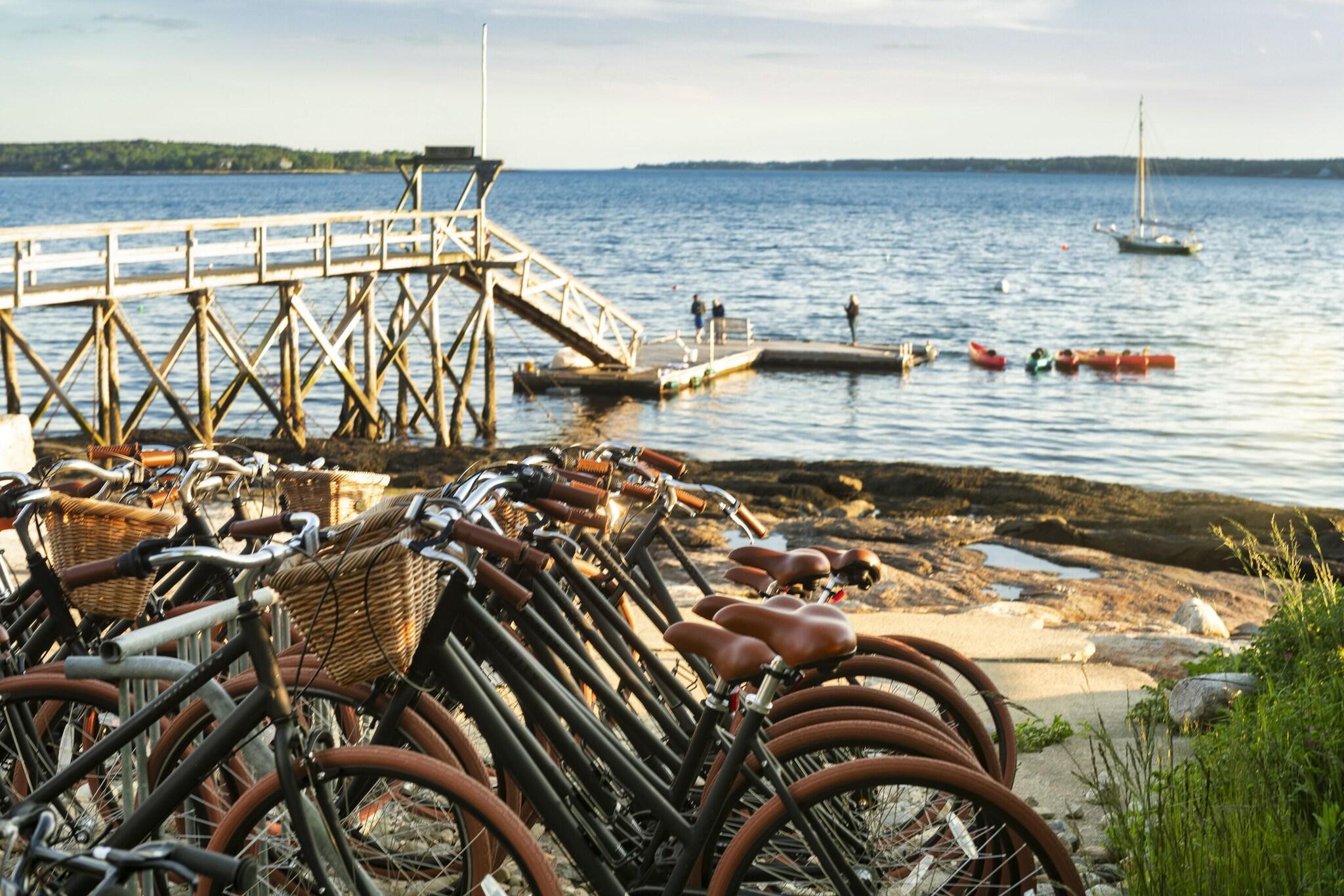 Spruce Point Inn Resort Spa