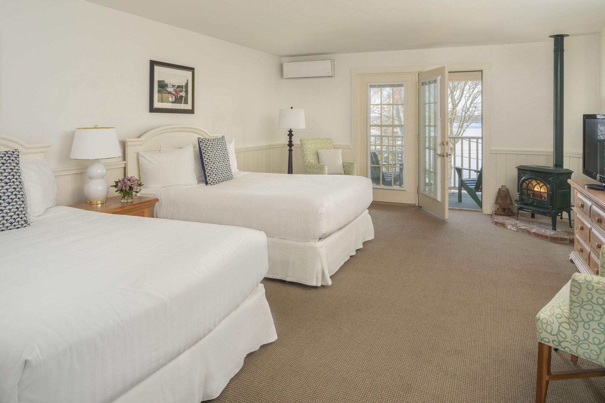 Spruce Point Inn Resort & Spa by null