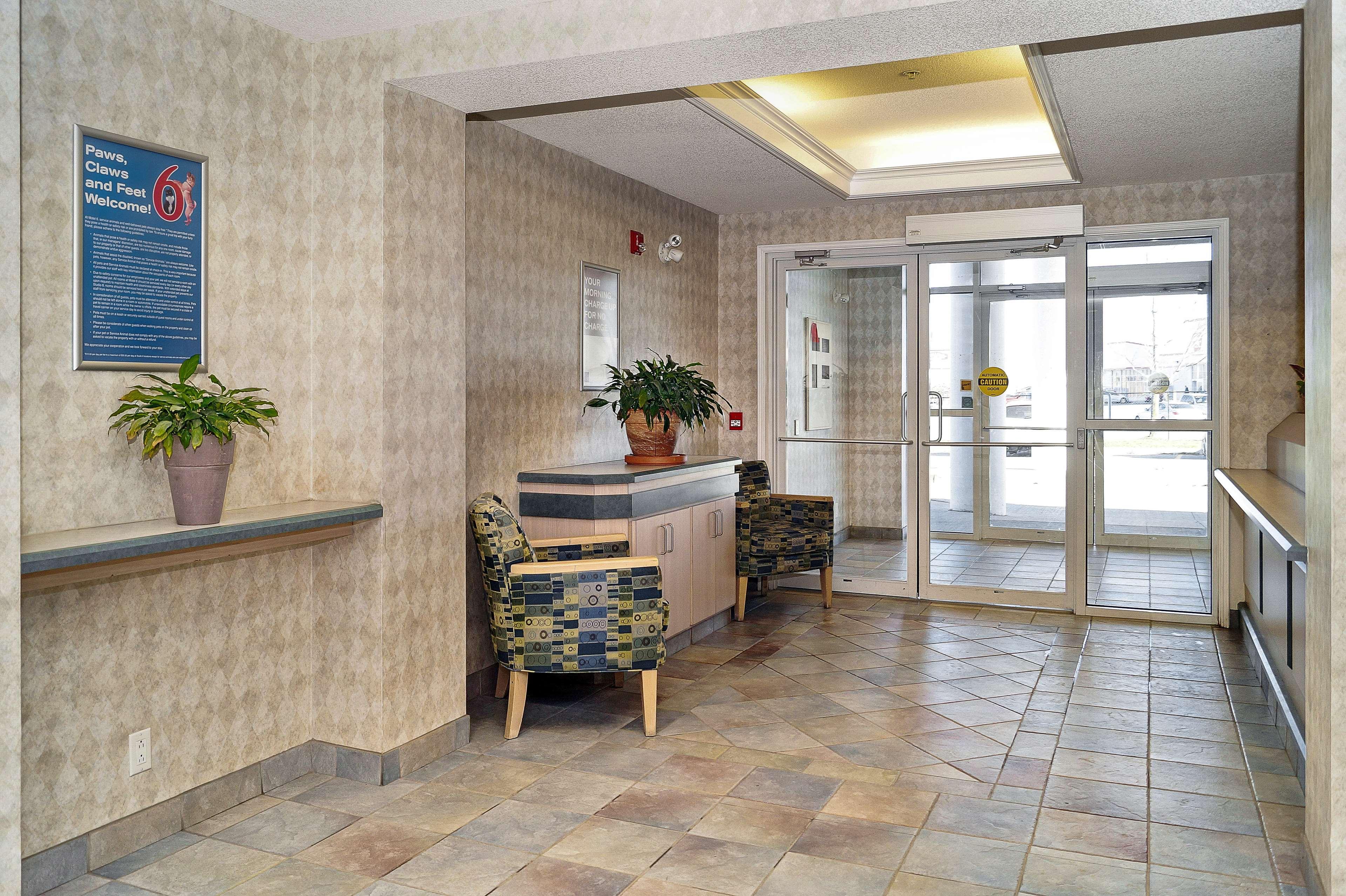 Motel 6 Peterborough