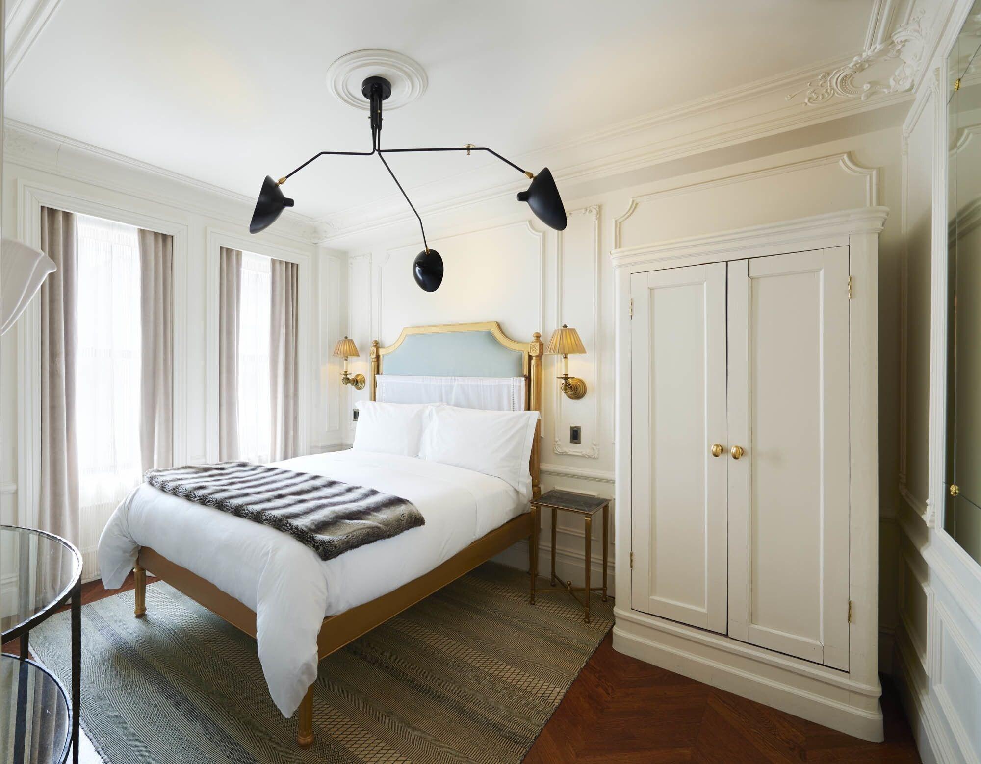 The Marlton Hotel by null