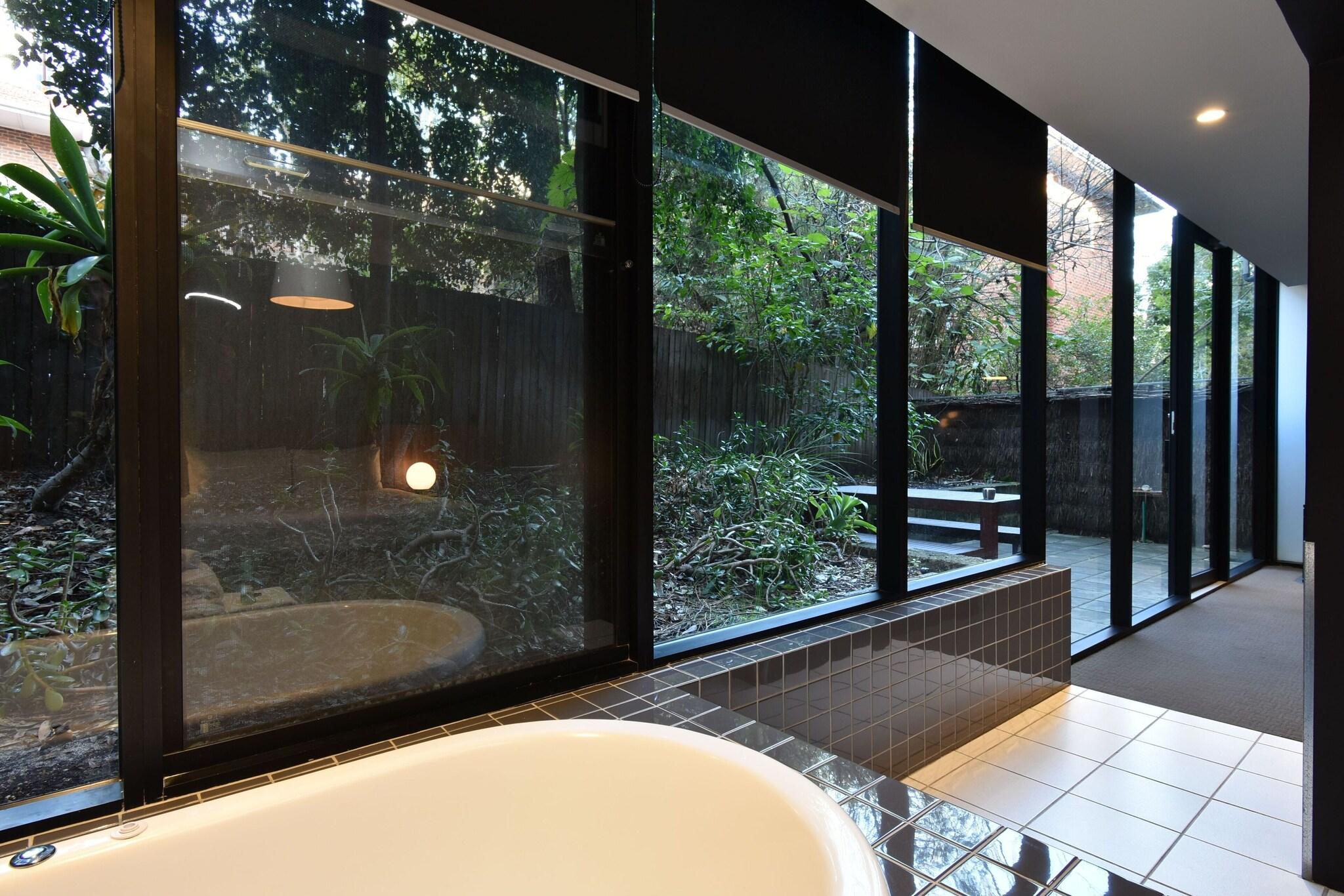 Riverview Hotel by null