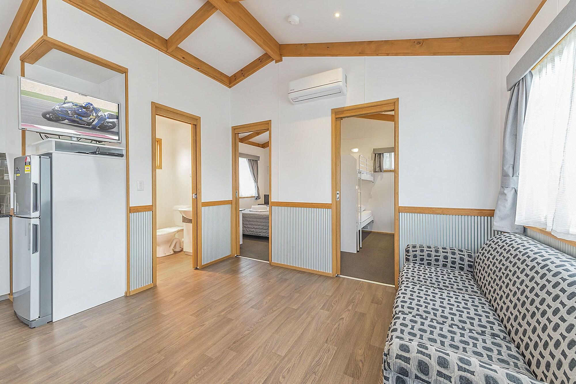Apollo Bay Holiday Park by null