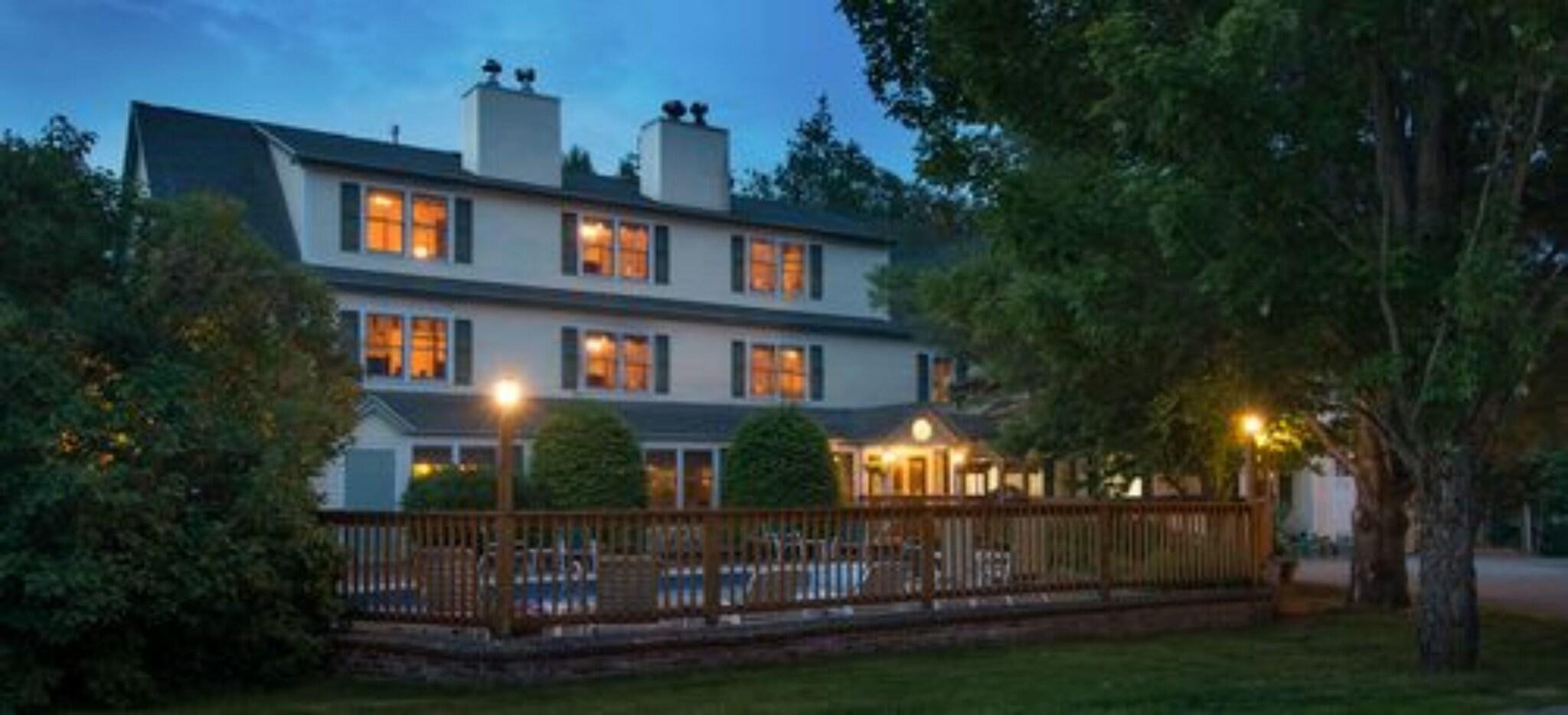 Inn At Ellis River