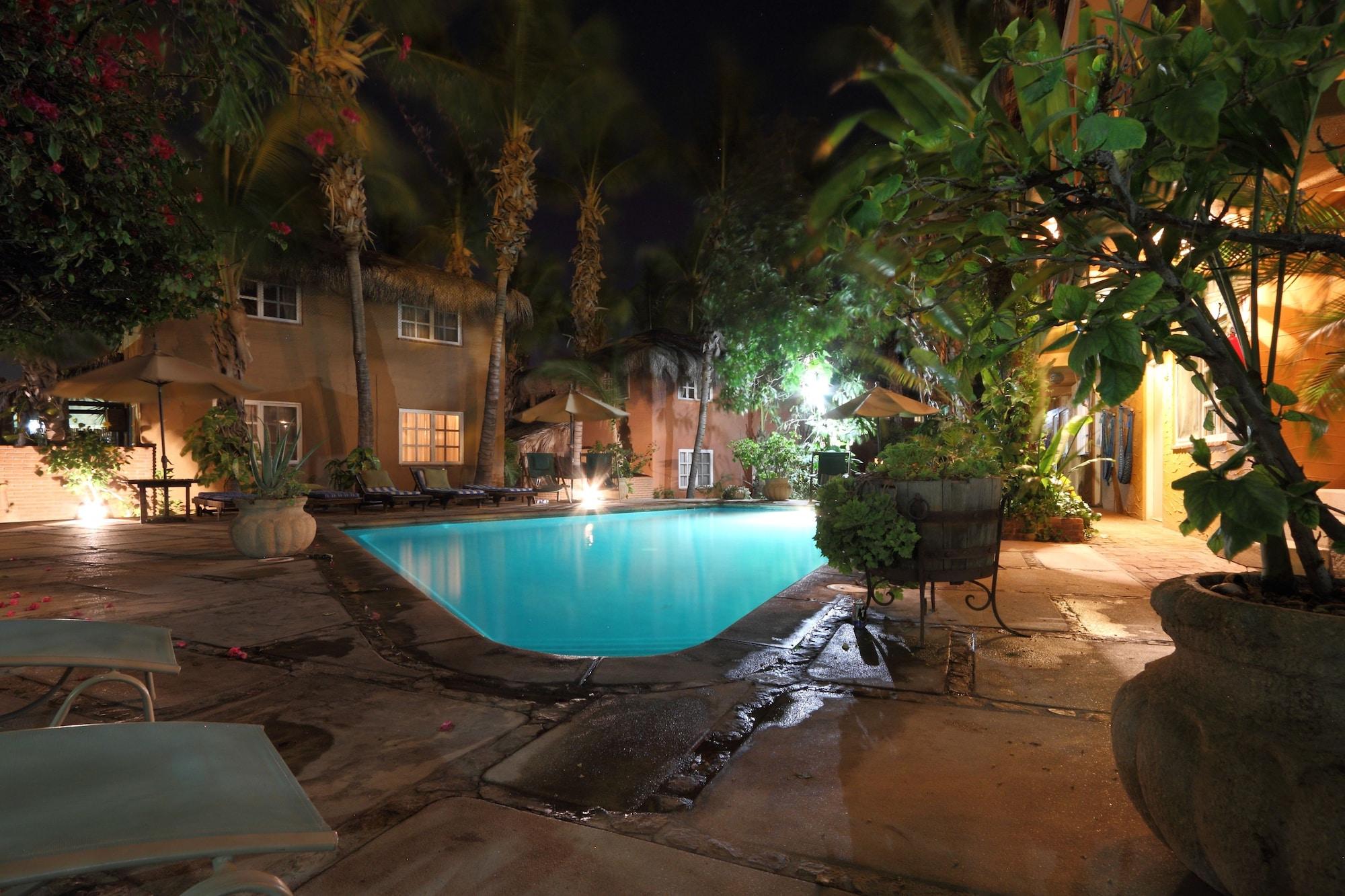 The Bungalows Hotel by null