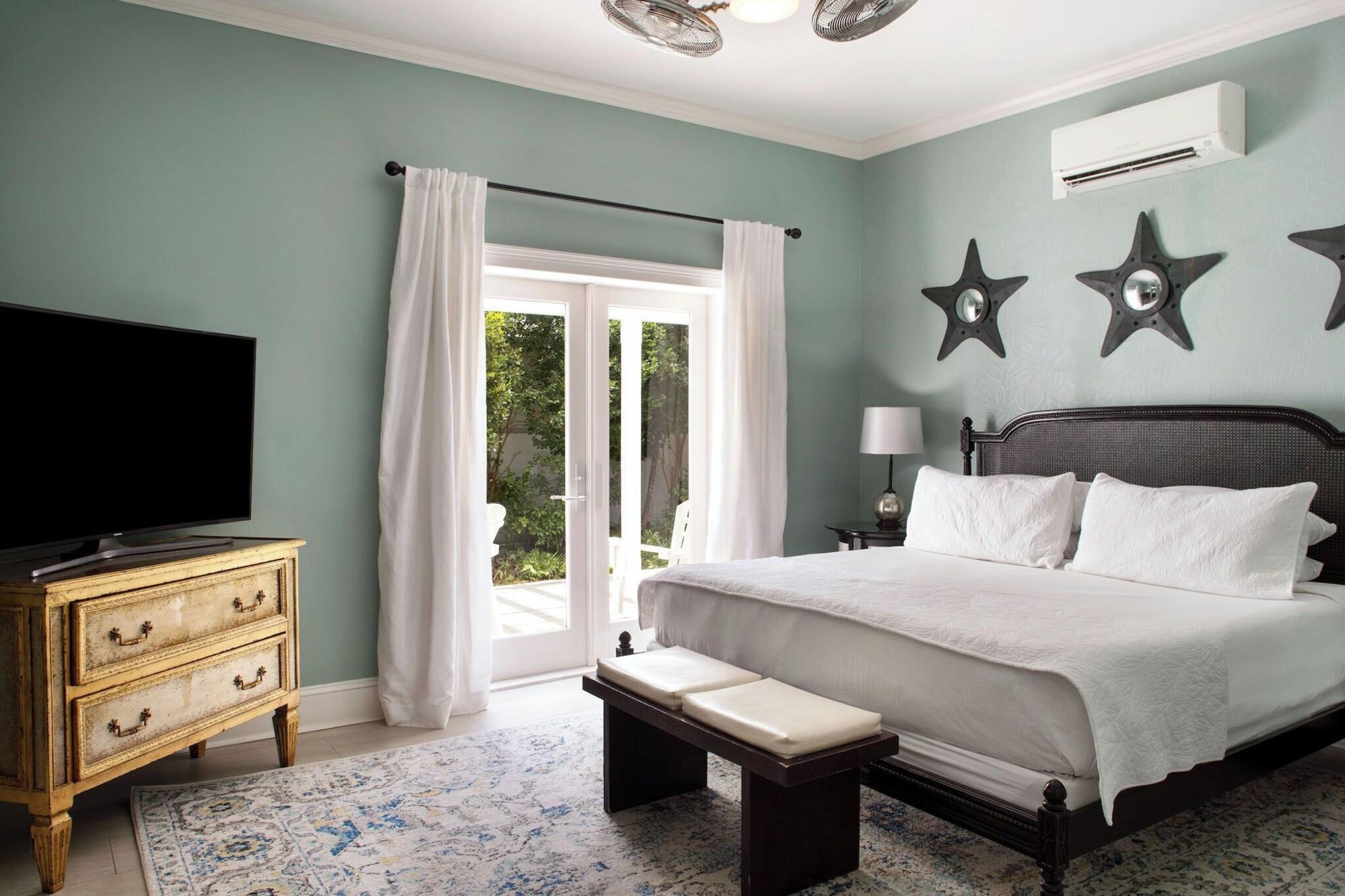 The Gardens Hotel by null