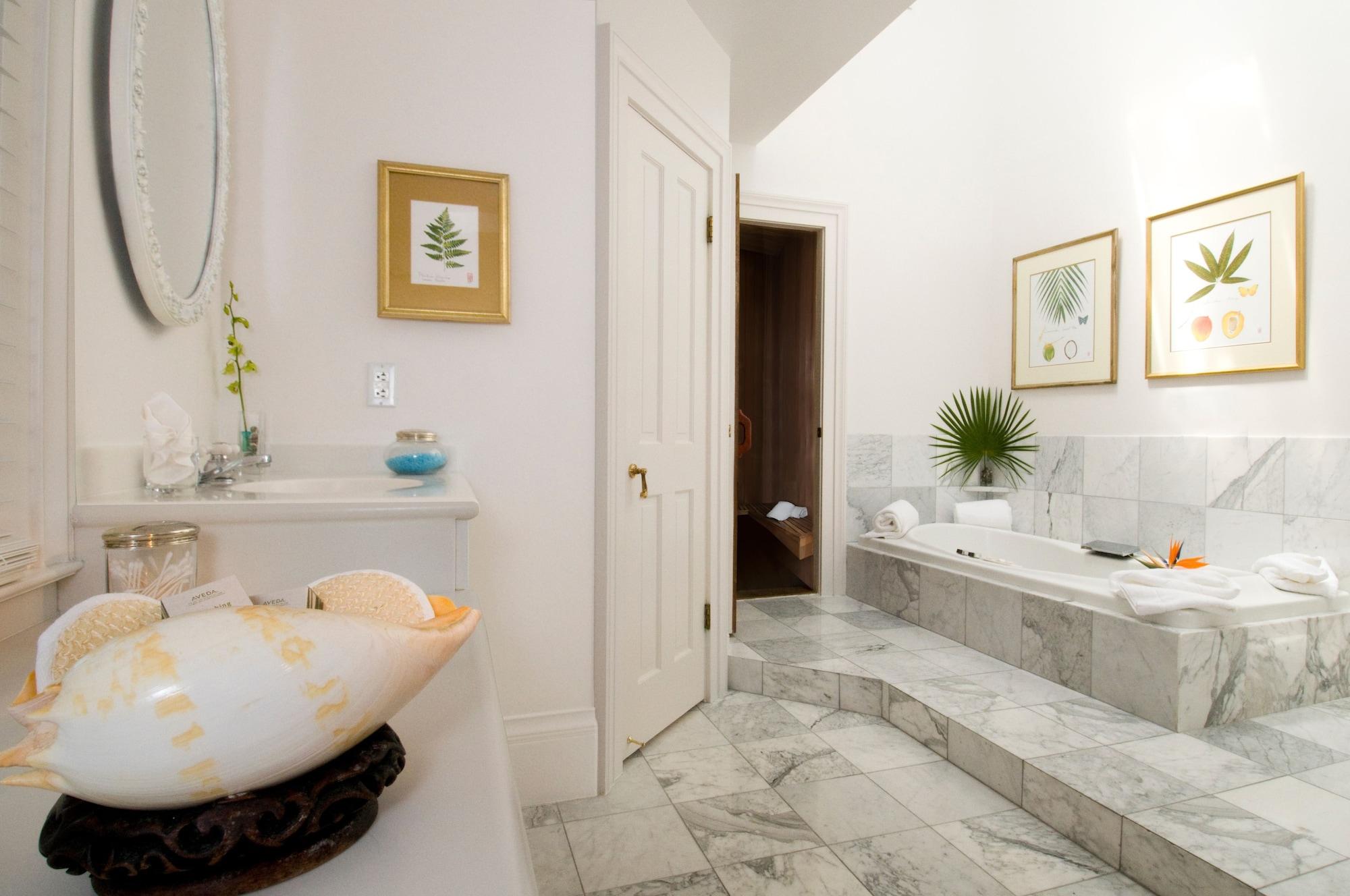 The Gardens Hotel by null