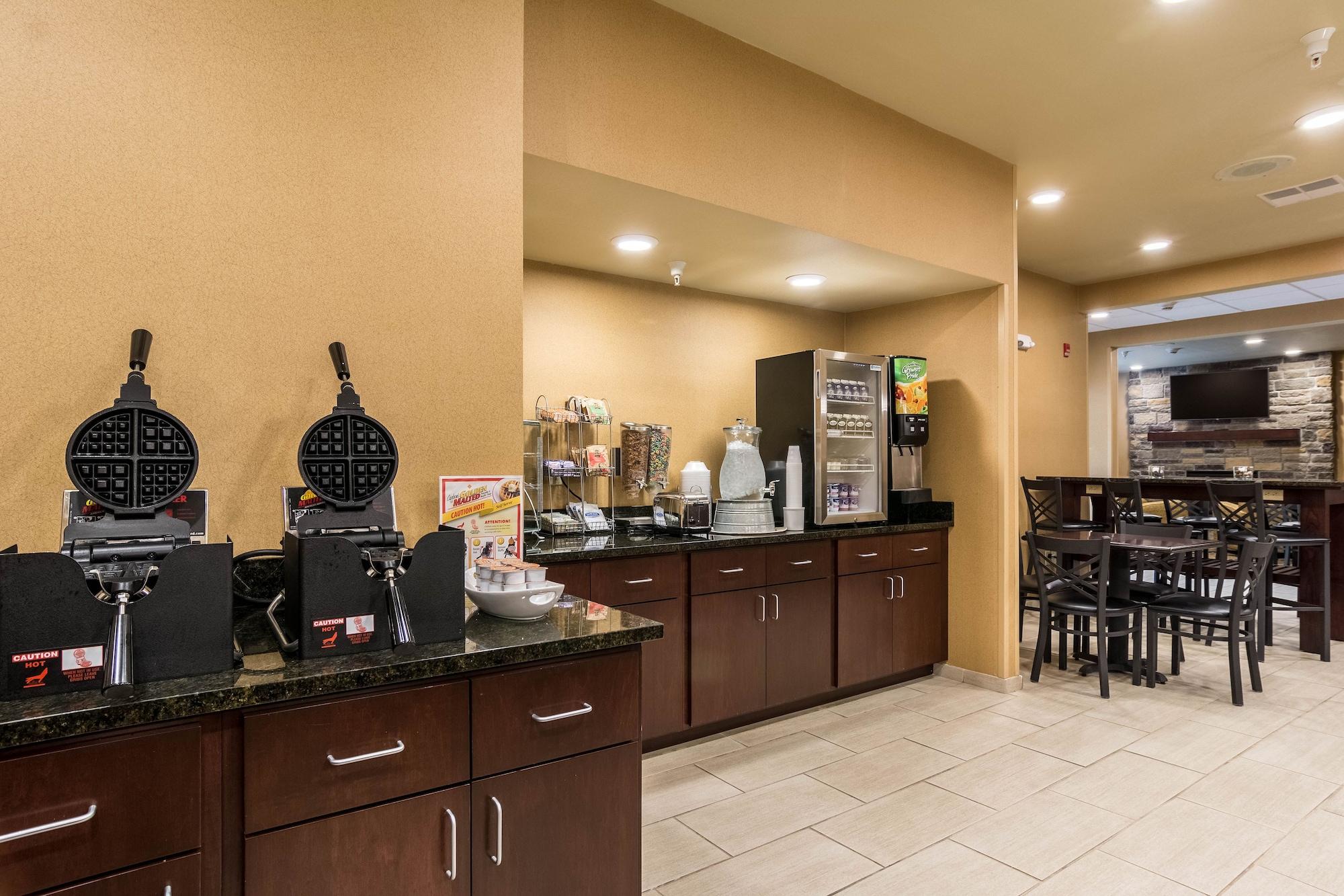 Cobblestone Hotel & Suites - Harborcreek