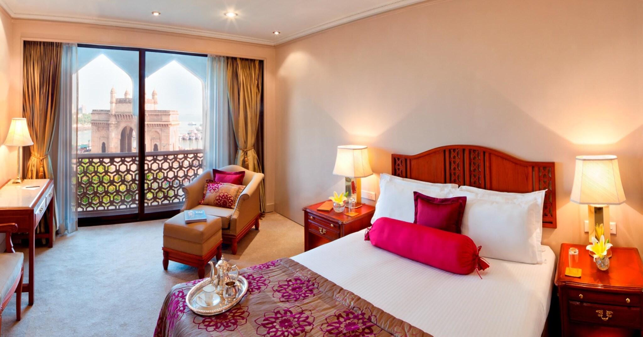 Taj Mahal Tower, Mumbai by null